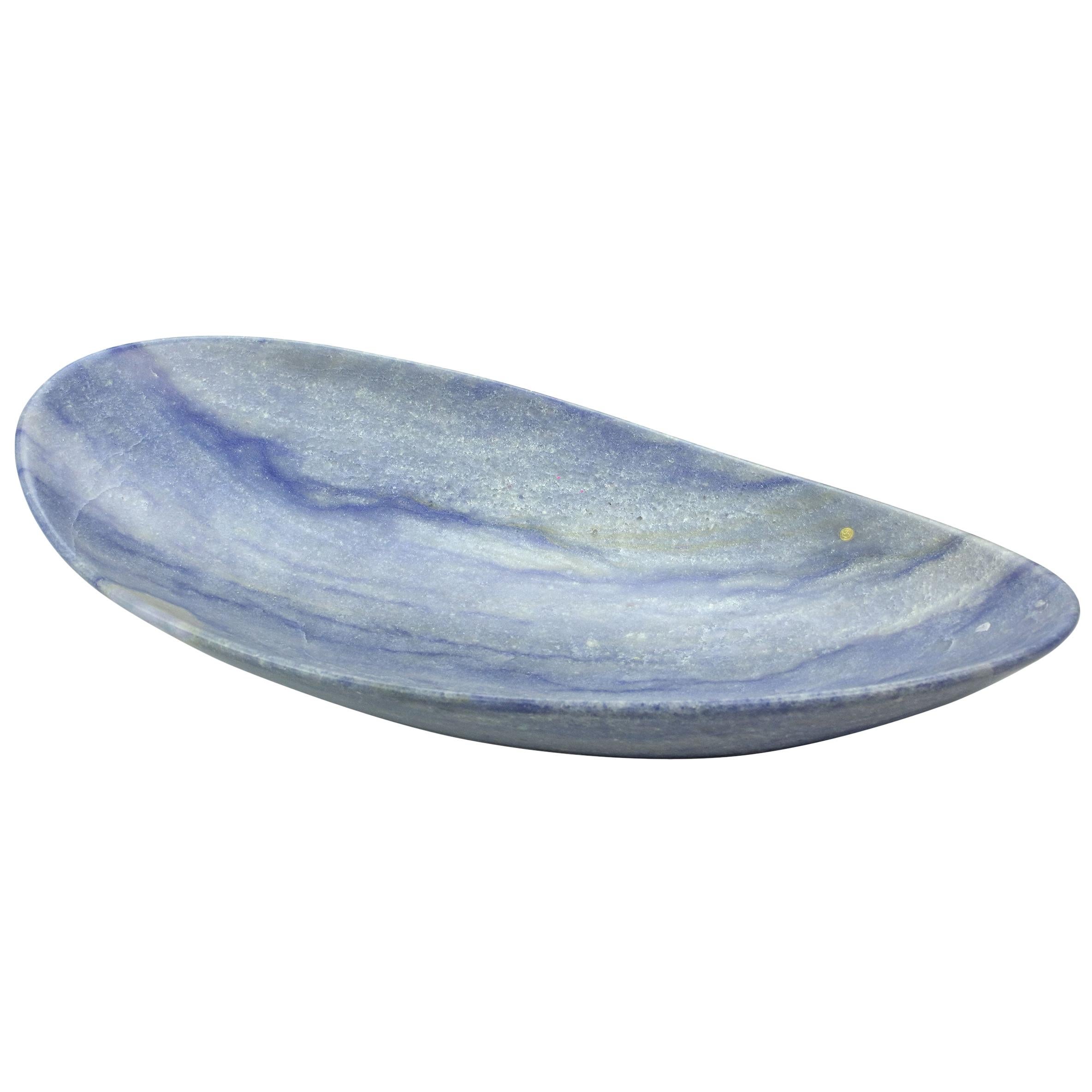 Dekorative Schalenvase/ Tafelaufsatz aus blauem Azul Macaubas-Marmor mit Sammlerdesign im Angebot