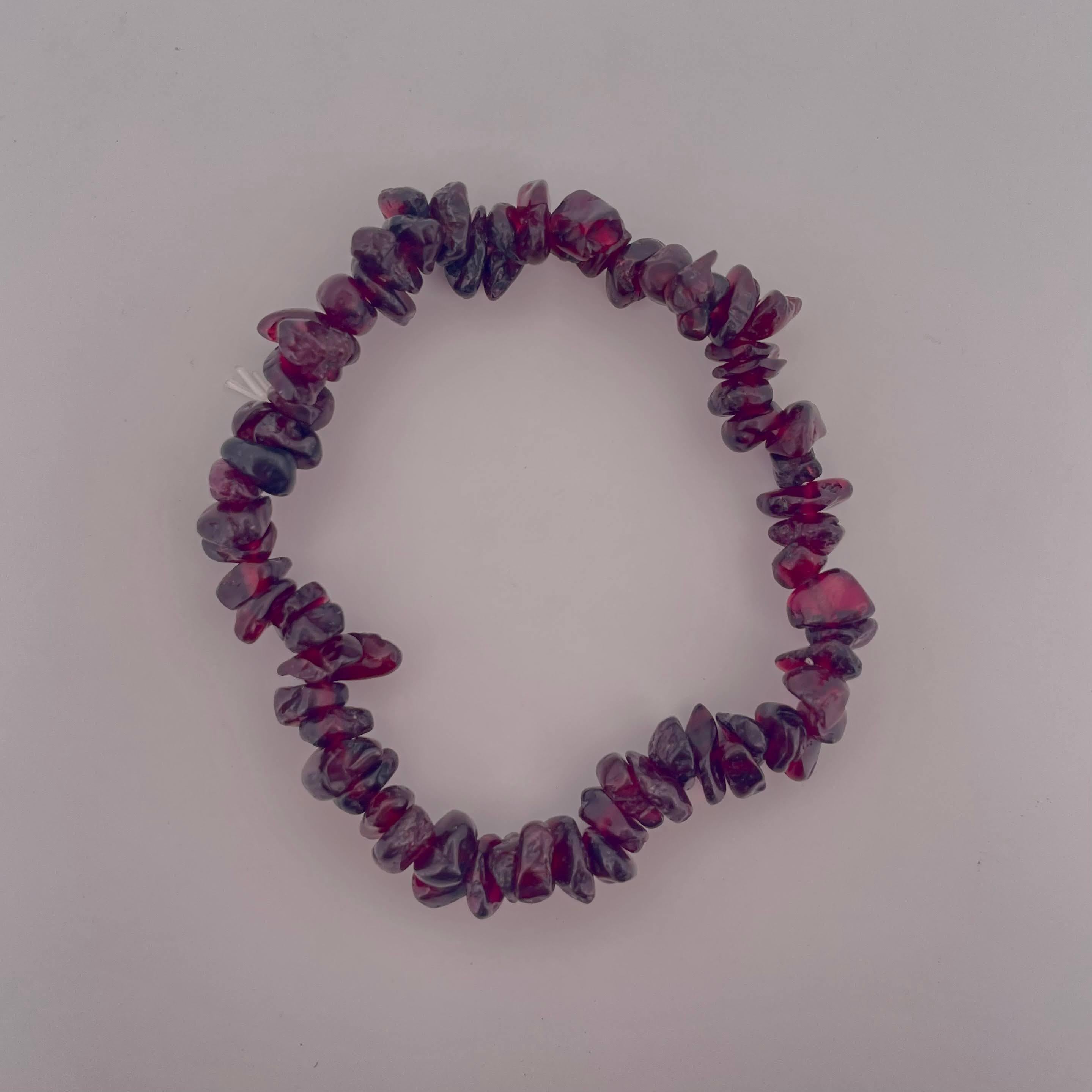 Moderno Bracciale fatto a mano con perline di granato a misura libera dal Madagascar in vendita