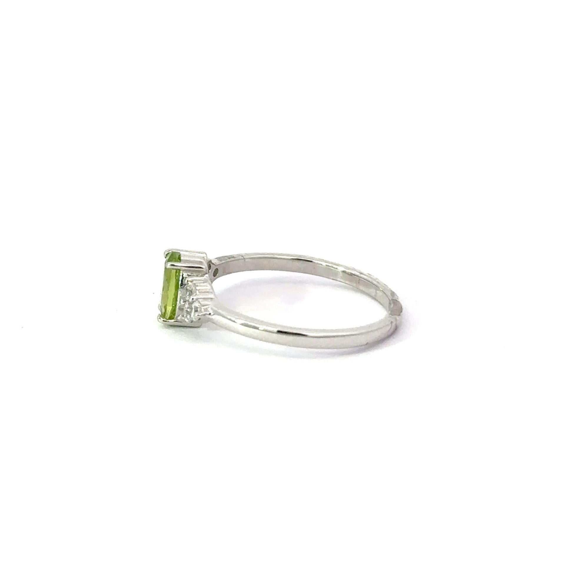 For Sale:  Handmade Genuine Peridot and CZ 925 Sterling Silver Promise Ring for Her 5