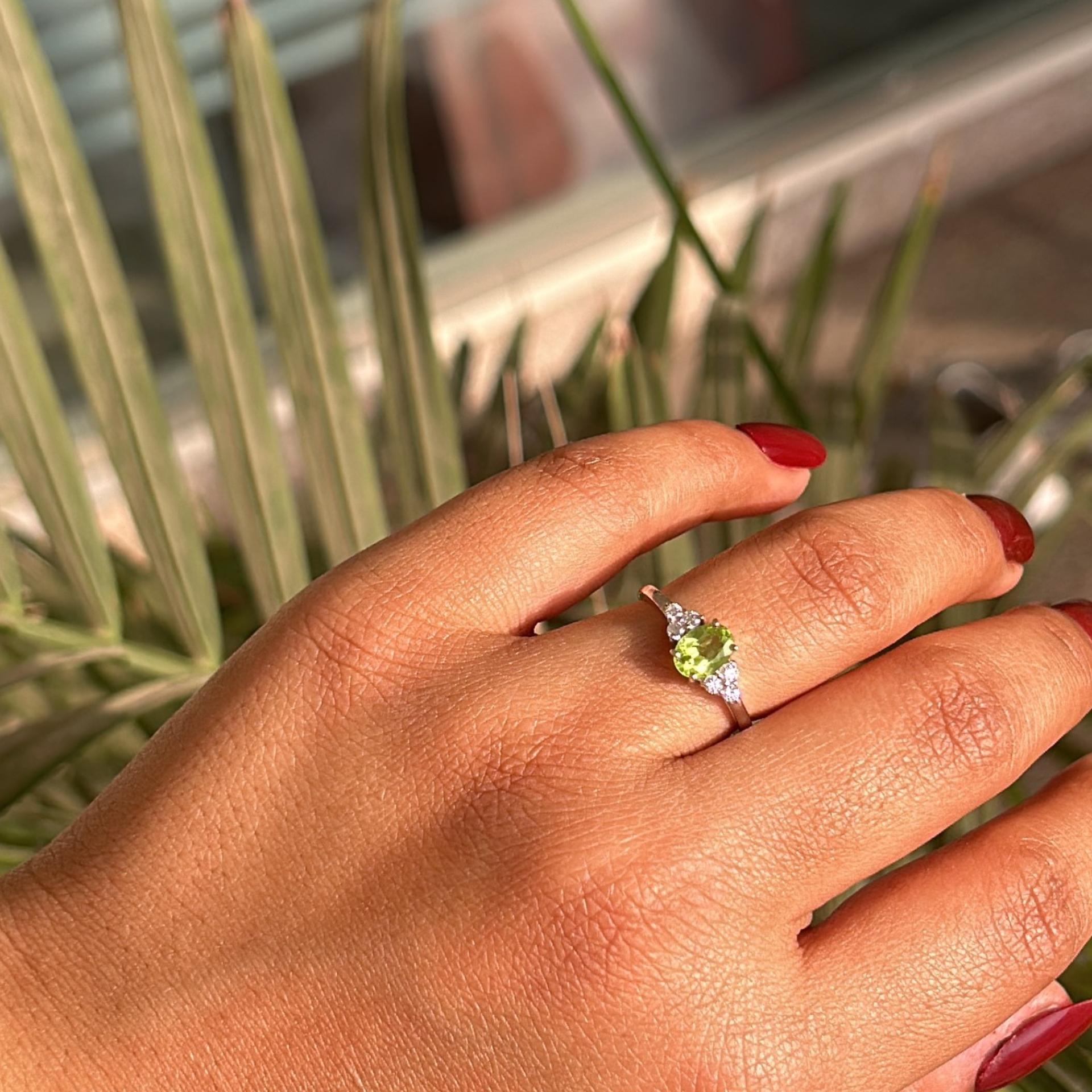 For Sale:  Handmade Genuine Peridot and CZ 925 Sterling Silver Promise Ring for Her 8