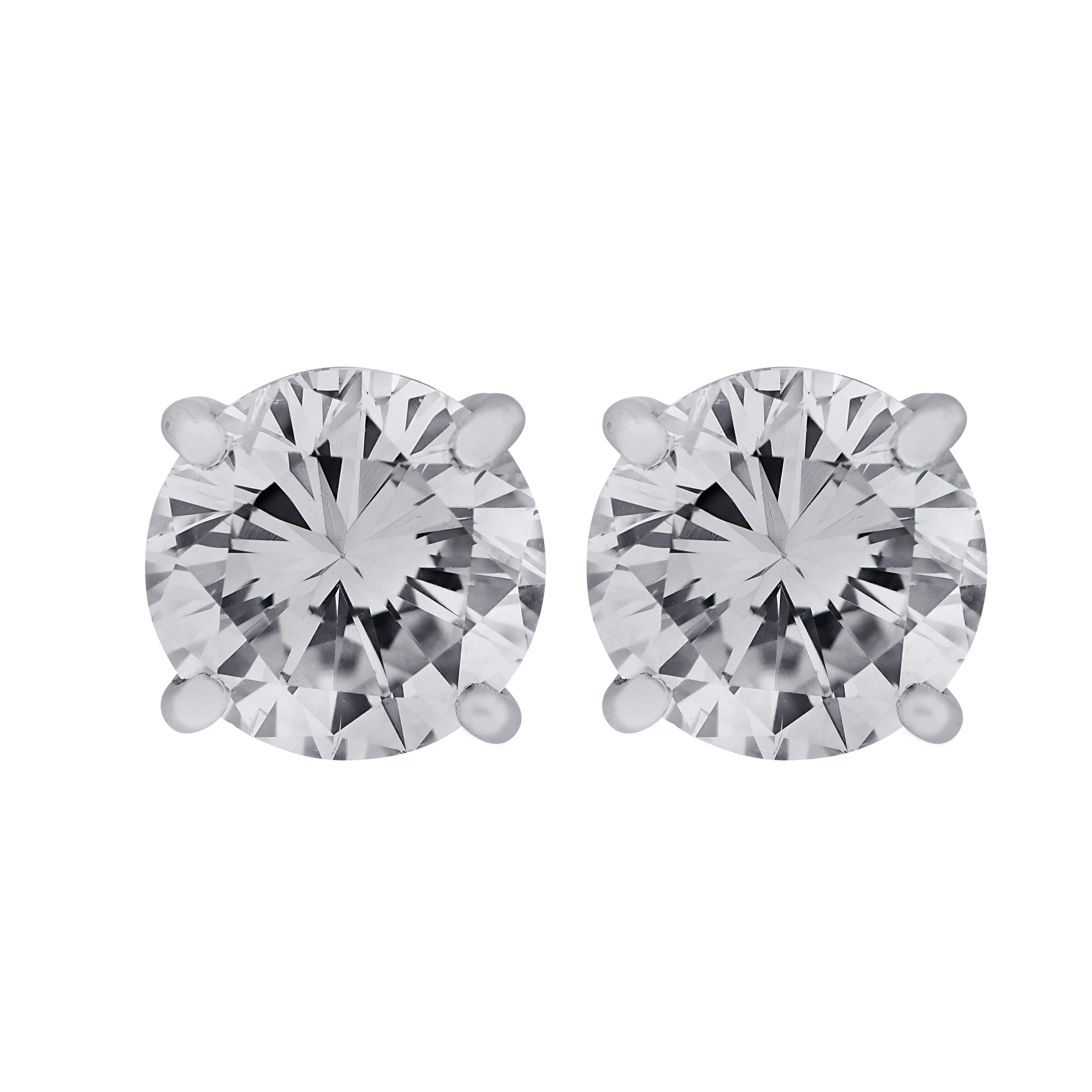 Vivid Diamonds Handmade GIA Certified 2.31 Carat Diamond Stud Earrings In New Condition In Miami, FL