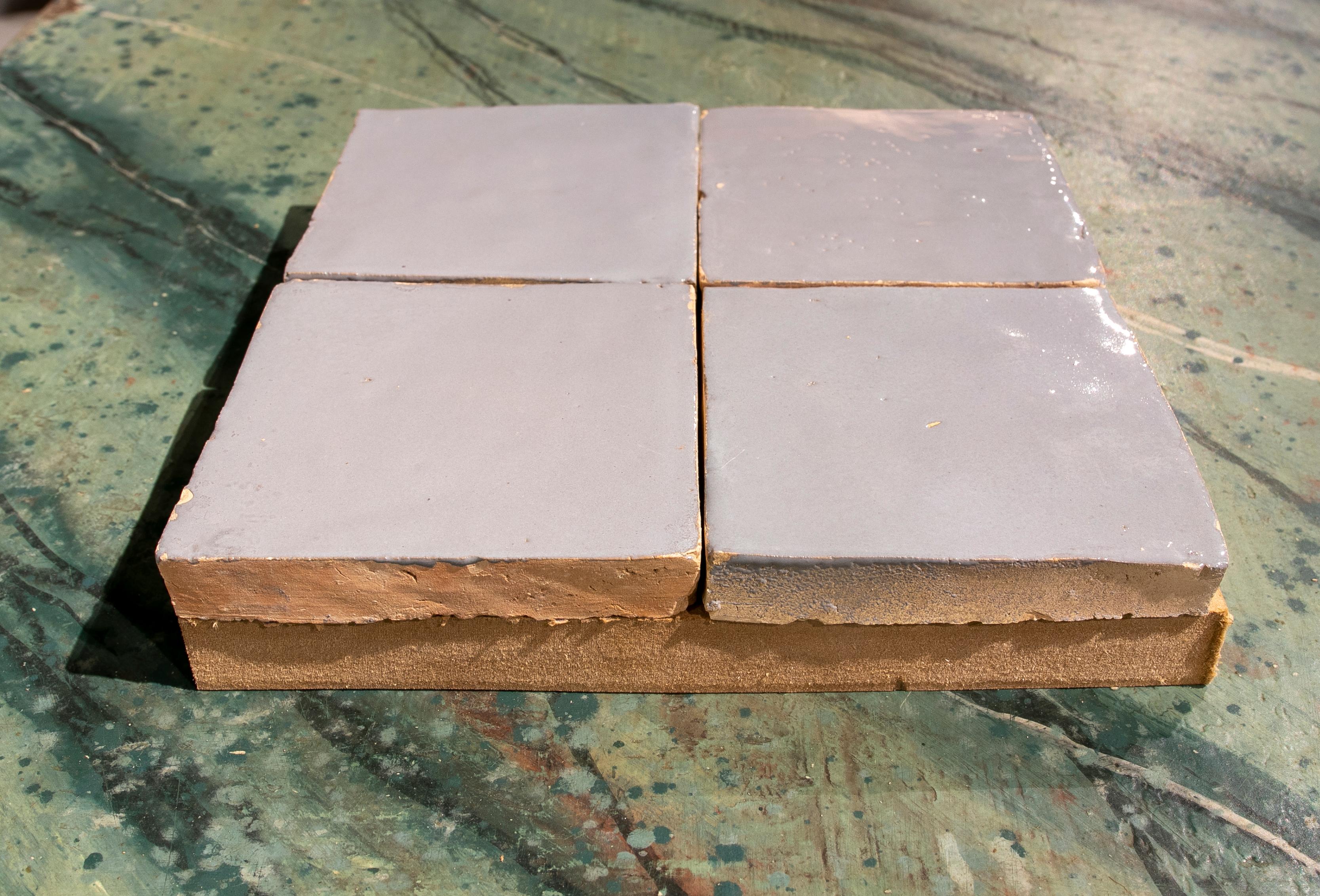 Handmade glazed zelige tile in grey colour in size 10x10 cm.

Price per M2 of 175 Euro, which corresponds to 100 tiles of 10x10 cm.