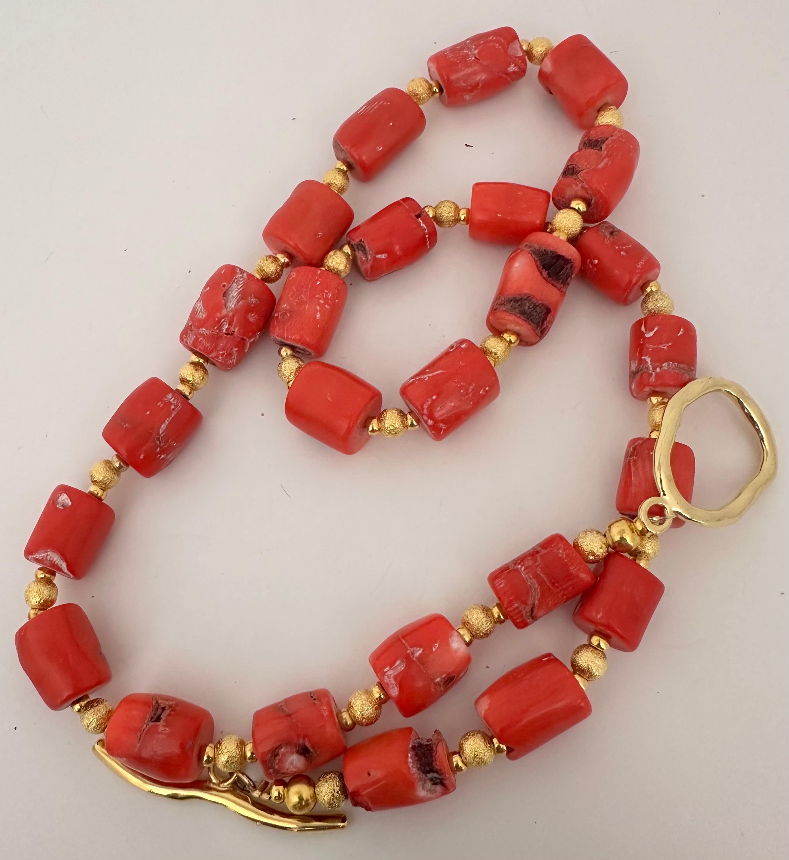 Handmade ~ Gold Perlen & Lachs Fass Form Korallen Perlen 28