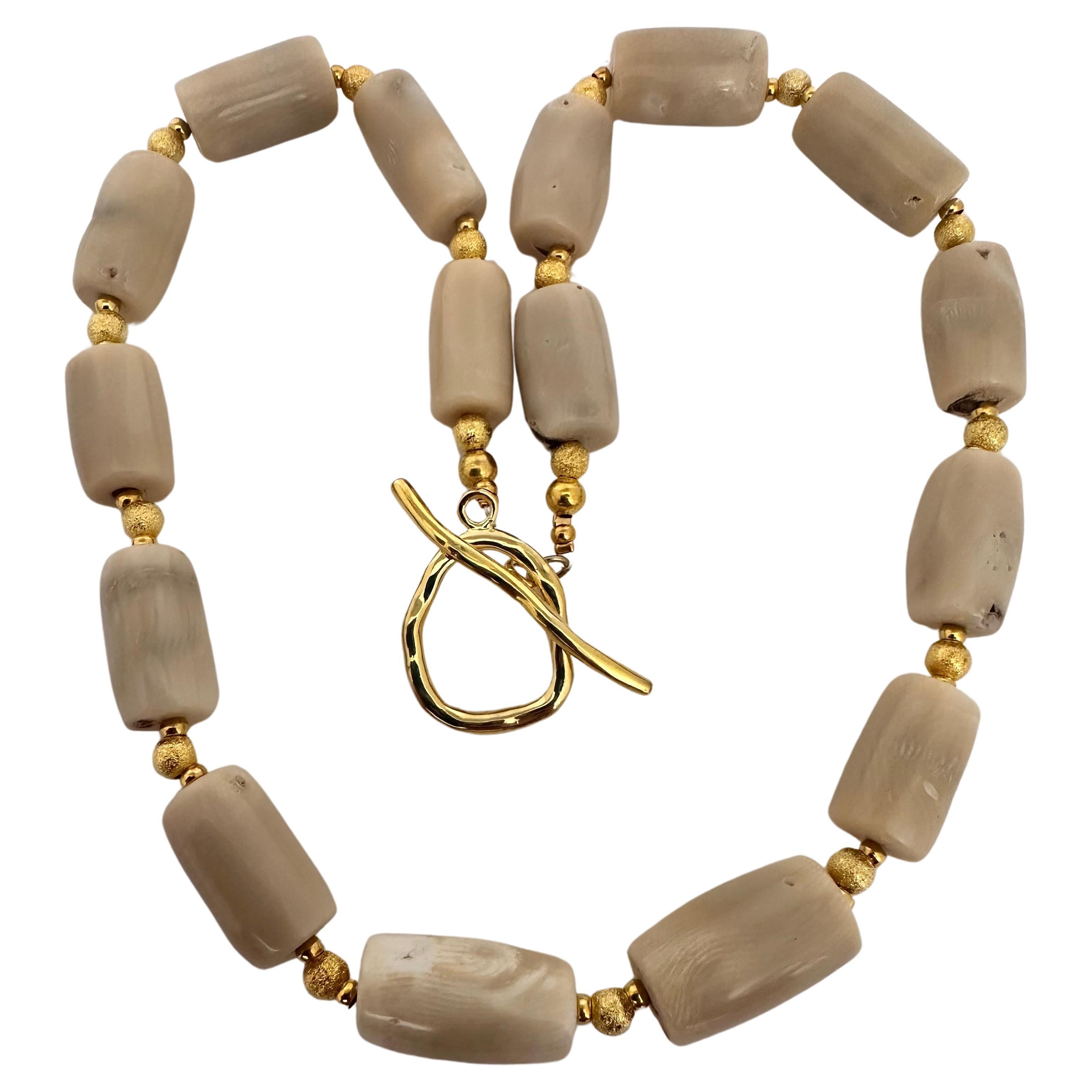 Handgefertigte ~ Gold Perlen & Weiß/Beige Koralle Fassförmige Perlen 27