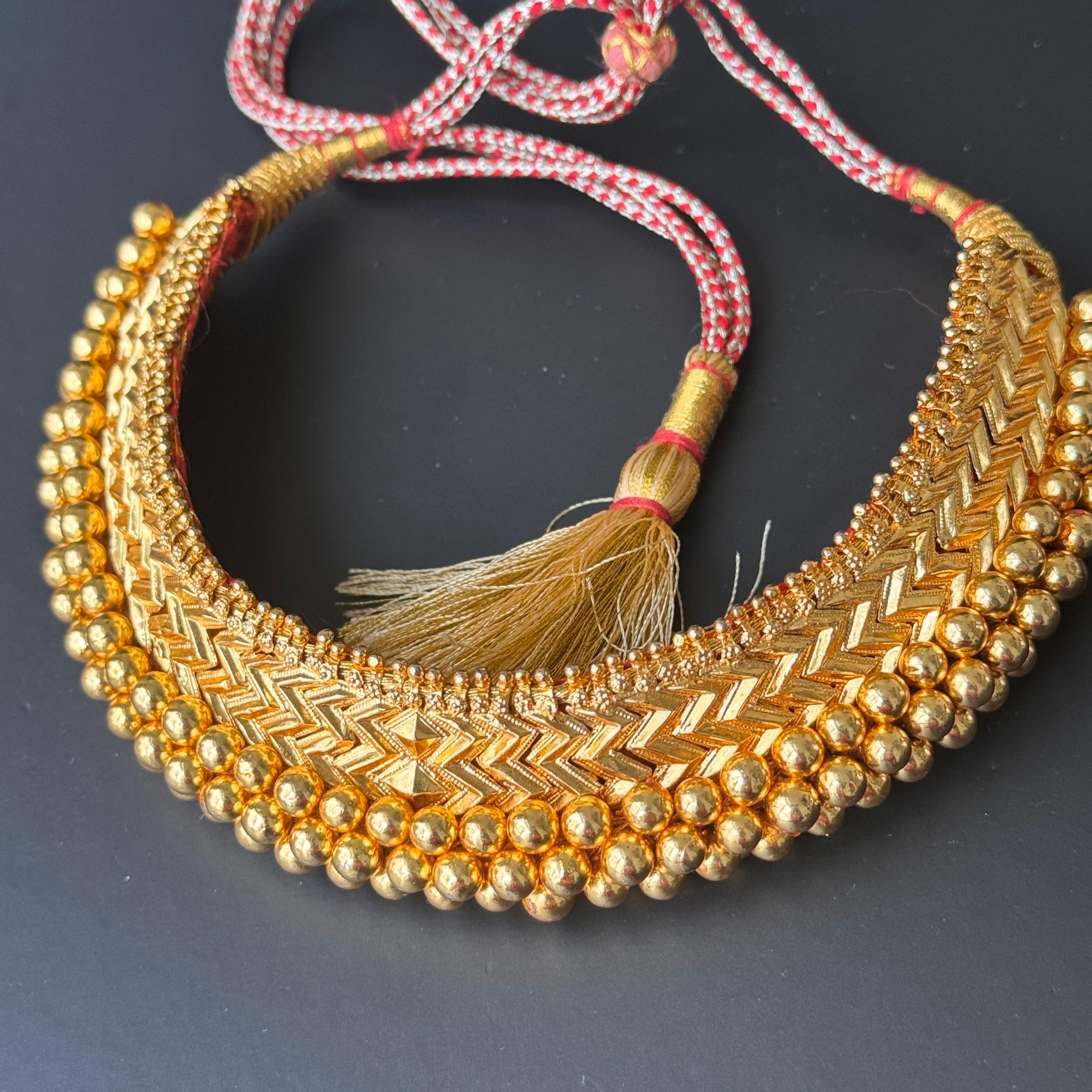 Anglo-indiano Collana girocollo in argento dorato fatta a mano con lunghezza regolabile in vendita