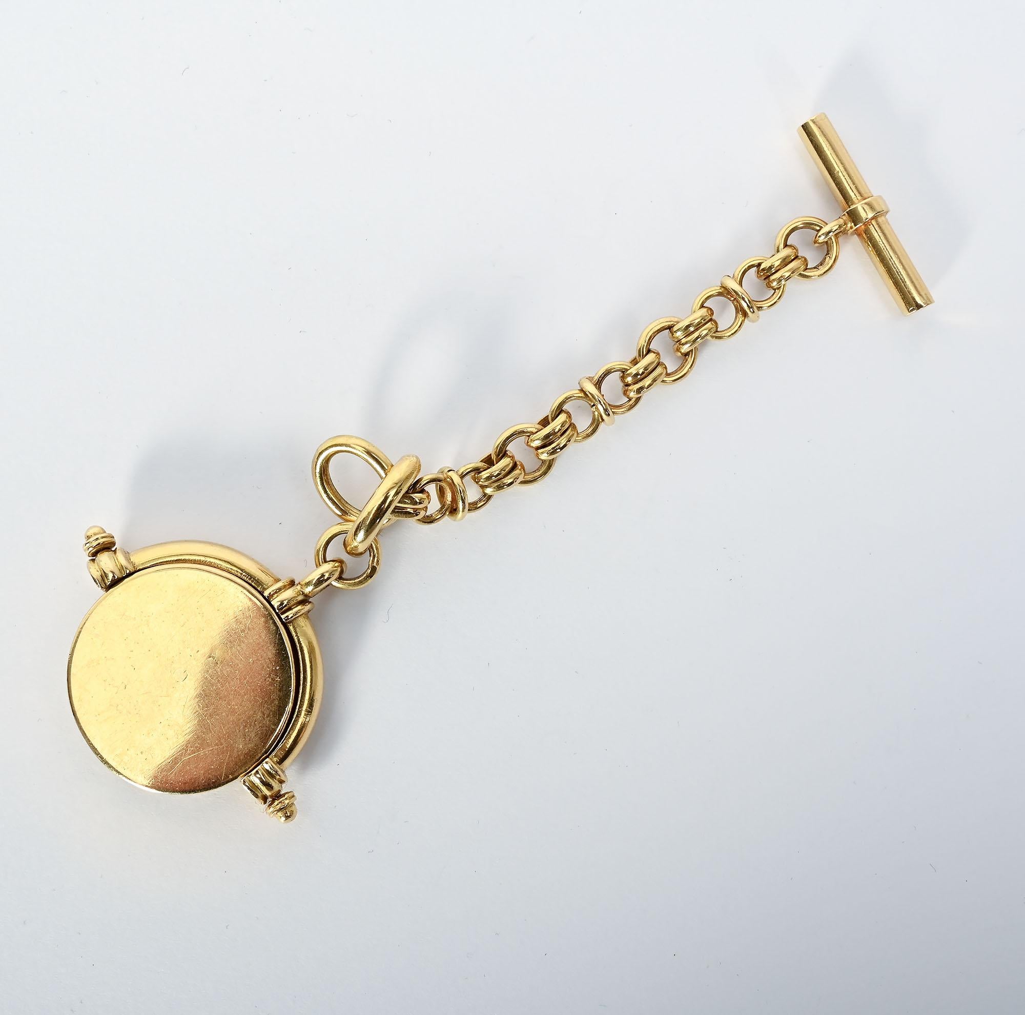 Collier en or fait main avec pendentif en cornaline en vente 1
