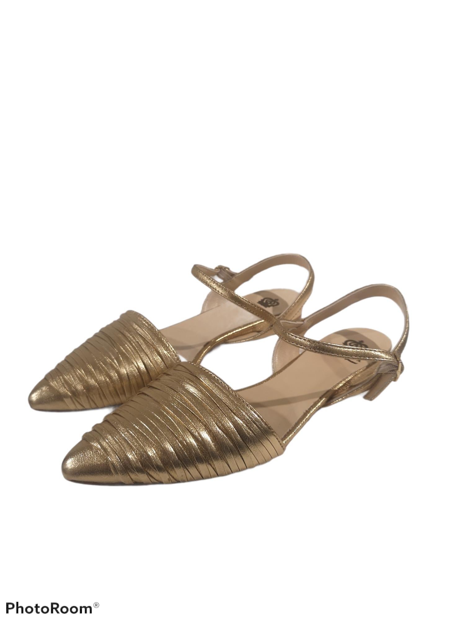 Handmade gold tone leather sandals - ballerinas
totally made in italy
size available: from 36 to 41 IT