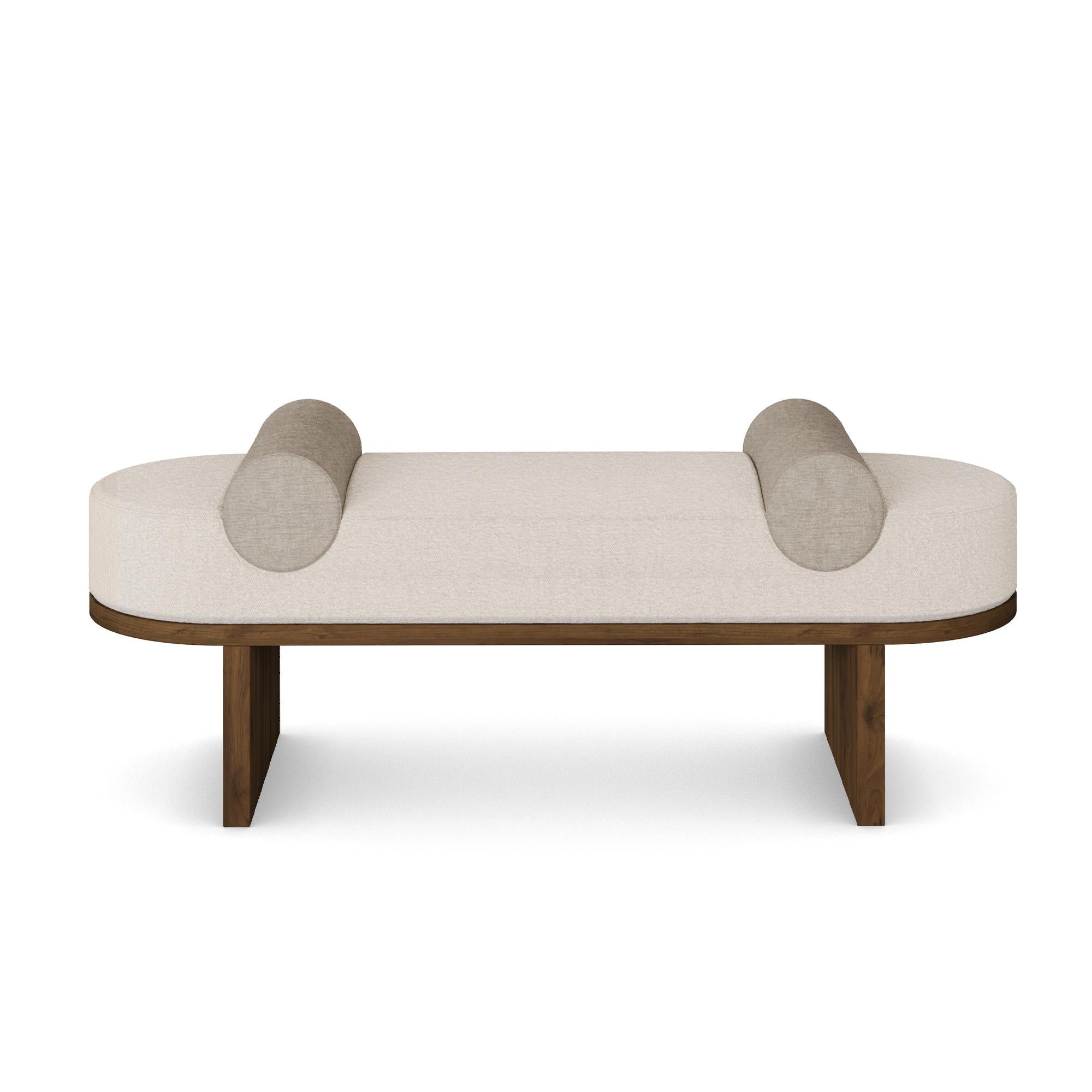 Organique Banc Grace fait main en bouclé  par Nolita Harbour en vente