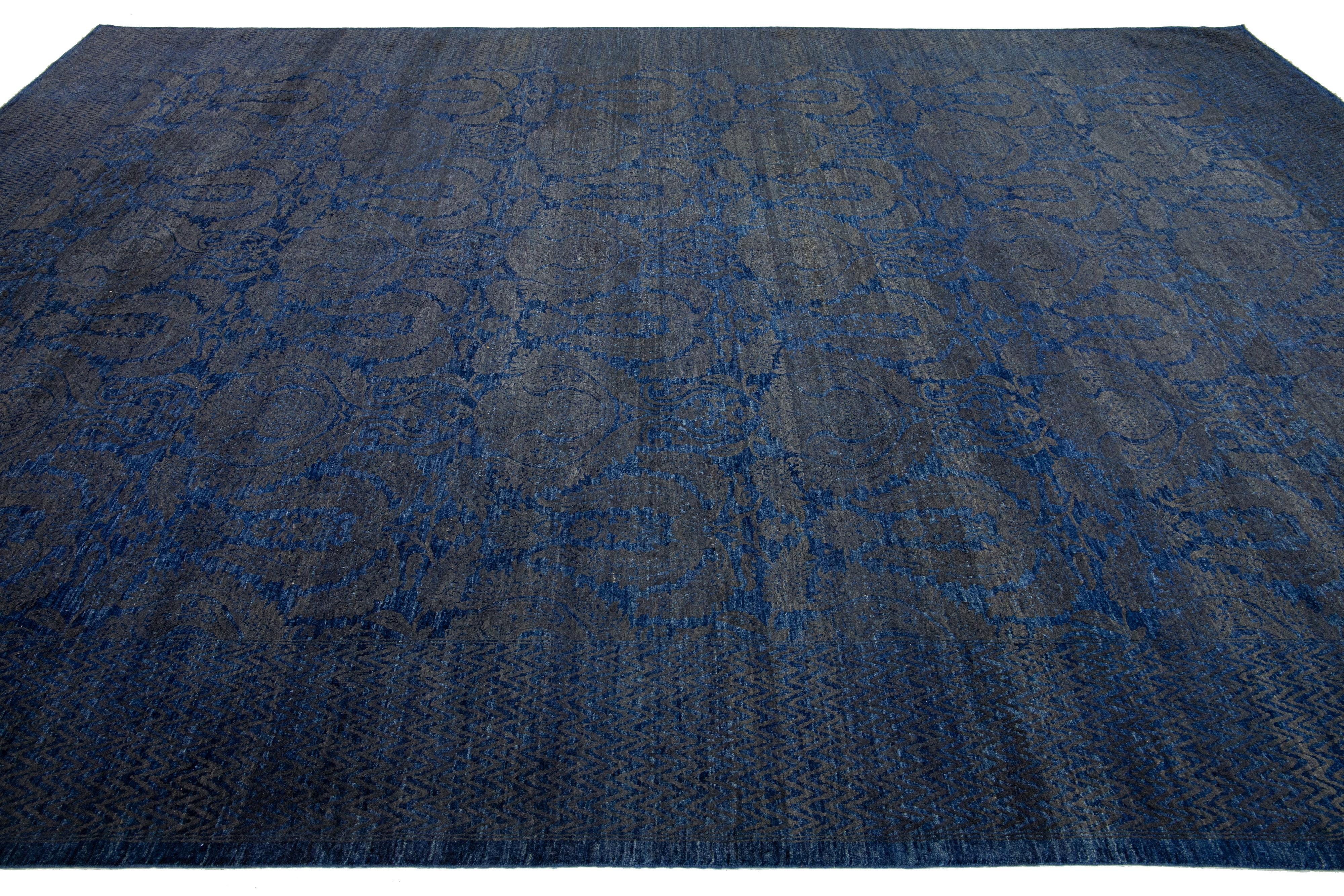 Hand-Knotted Handmade Gray And Blue Designed Transitional Wool & Silk Rug  For Sale