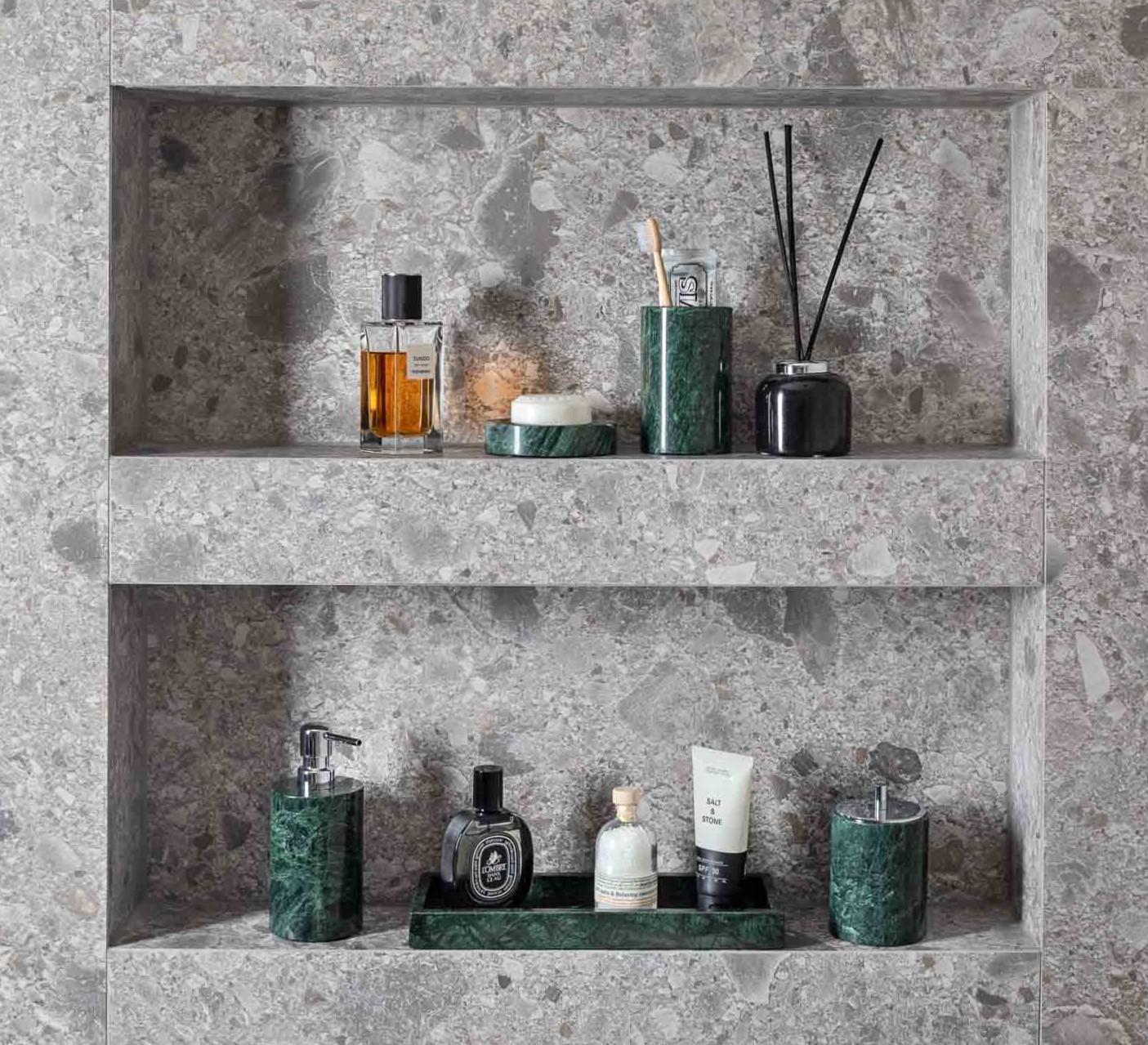 Ceco Set da bagno fatto a mano in marmo verde in vendita