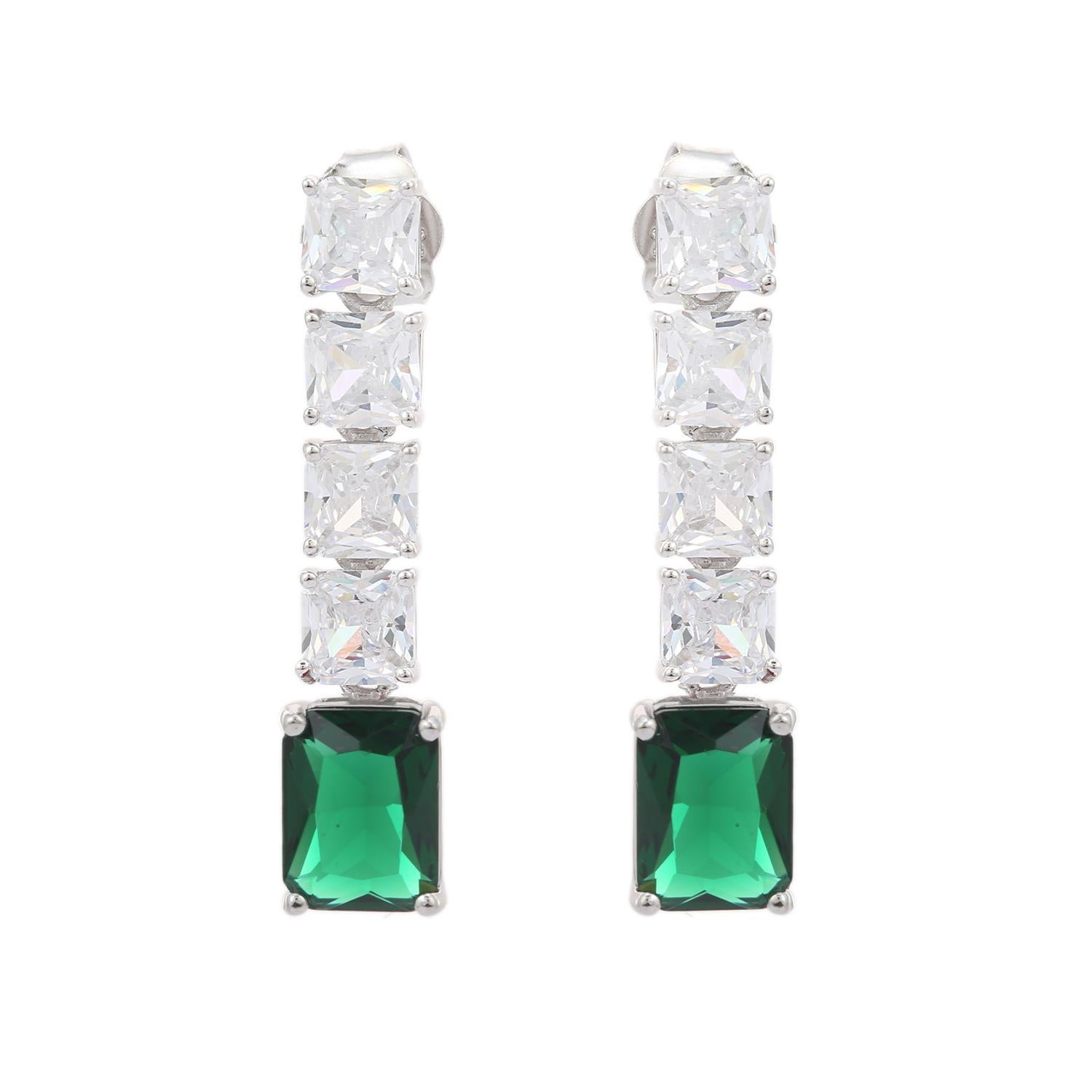 Handmade Green Zirconia Linear Drop Earrings for Women Jewelry in 925 Silver For Sale 3