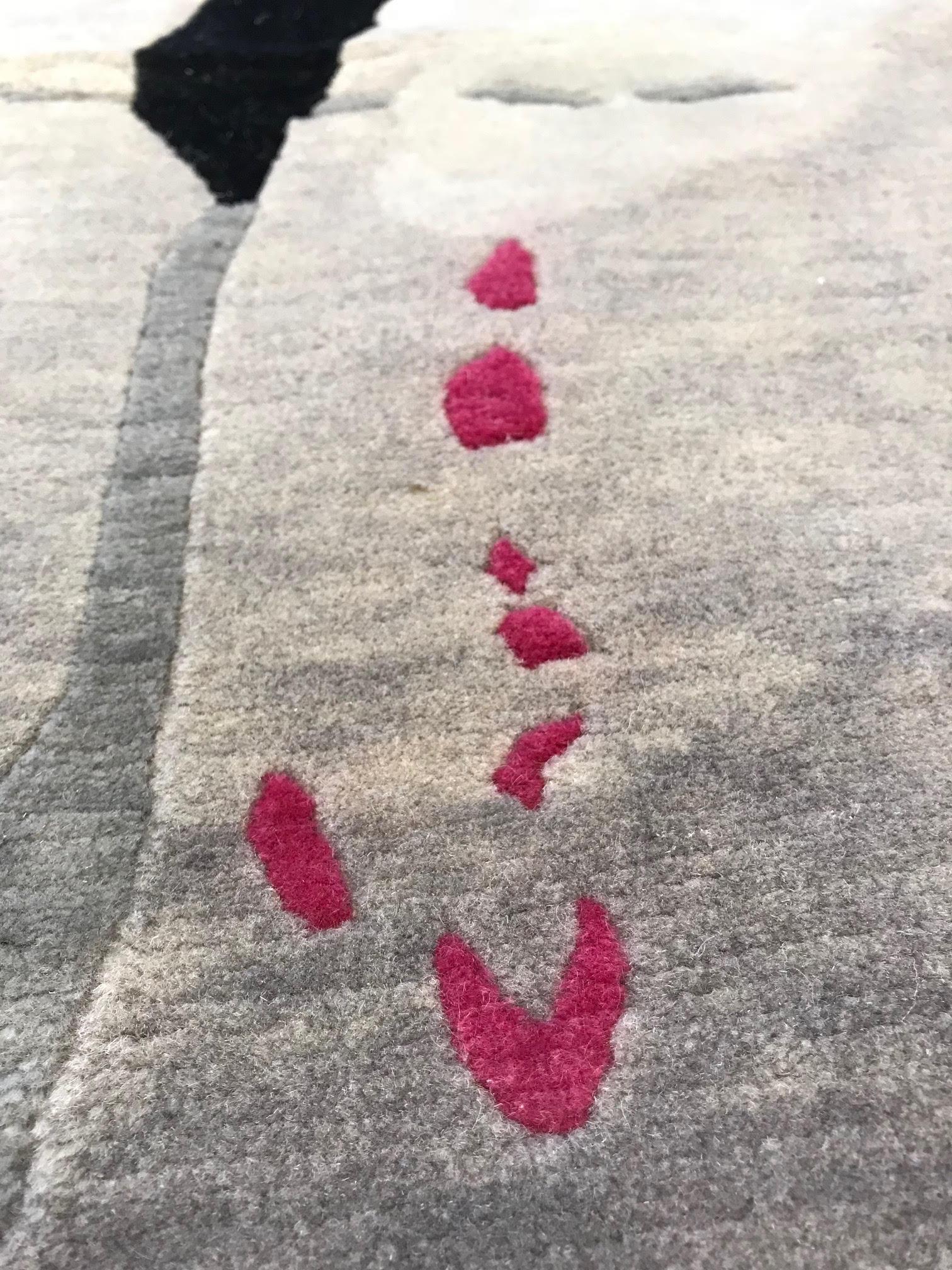 Handgefertigter grauer, elfenbeinfarbener, rosafarbener Splatter-Teppich von Eskayel für Doris Leslie Blau (Moderne) im Angebot
