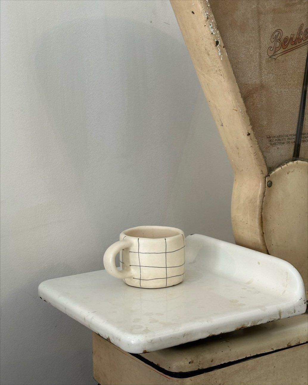 Argentine Handmade Grid Checkered Mug For Sale