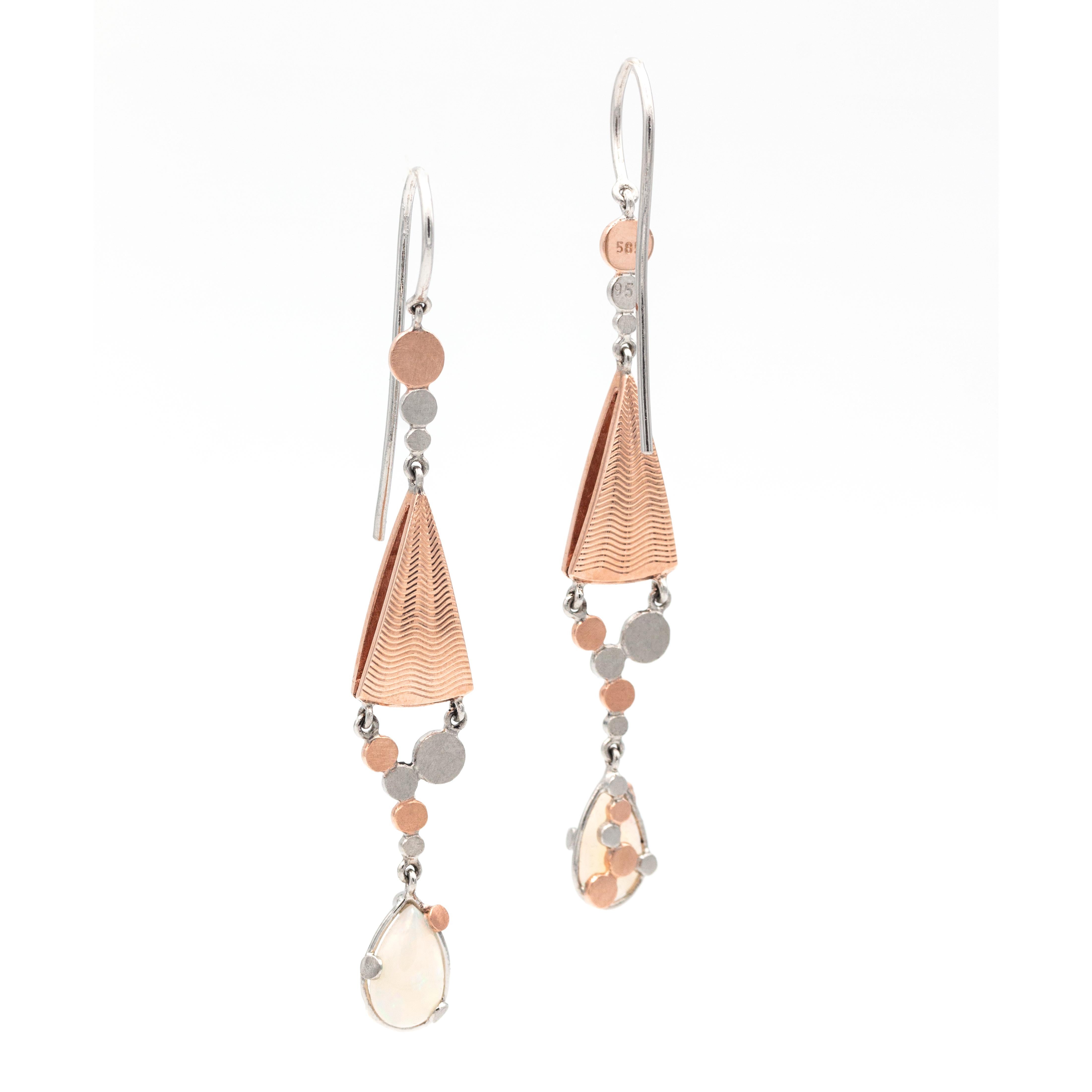 Orecchini Guilloche Art Deco fatti a mano in oro rosa e platino con opale in vendita 2