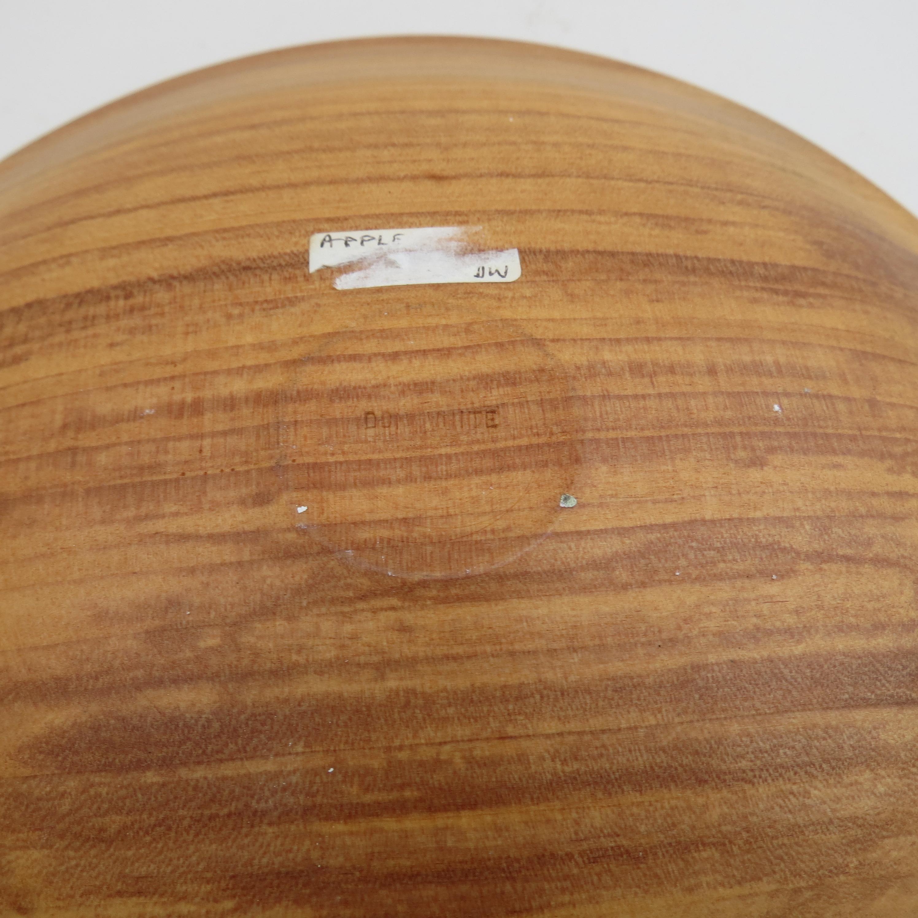 Ciotola in legno tornita a mano Apple Wood 1990s in vendita 3