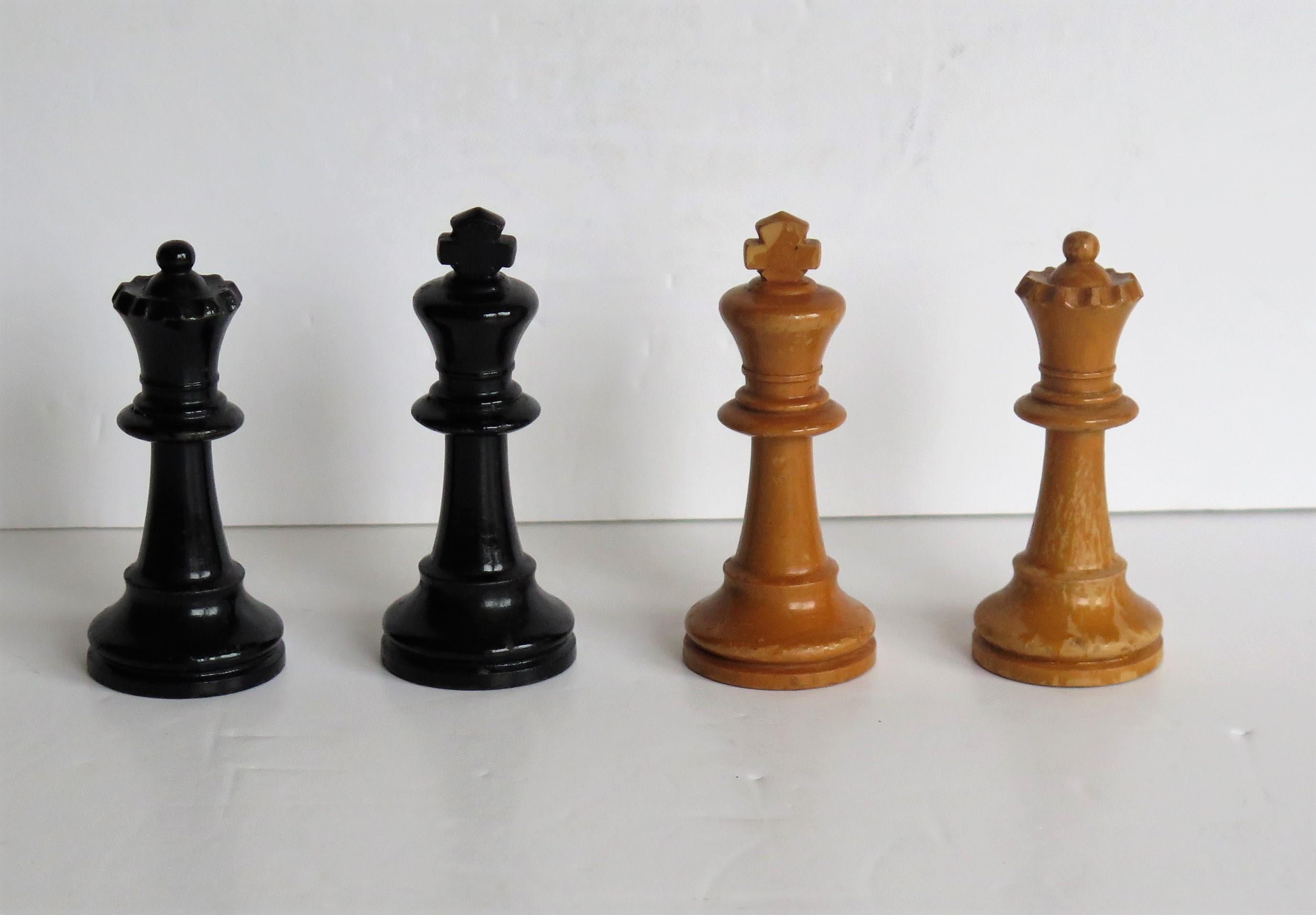 Handmade Hardwood Weighted Club Chess Set Pine Jointed Box 90 mm Kings, Ca 1920  1