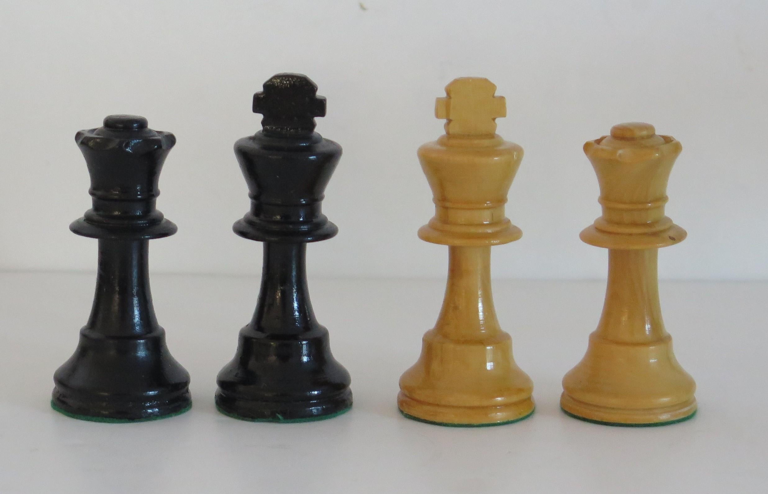 20th Century Handmade Hardwood Weighted Lardy Chess Set in Box Kings, France, Circa 1930