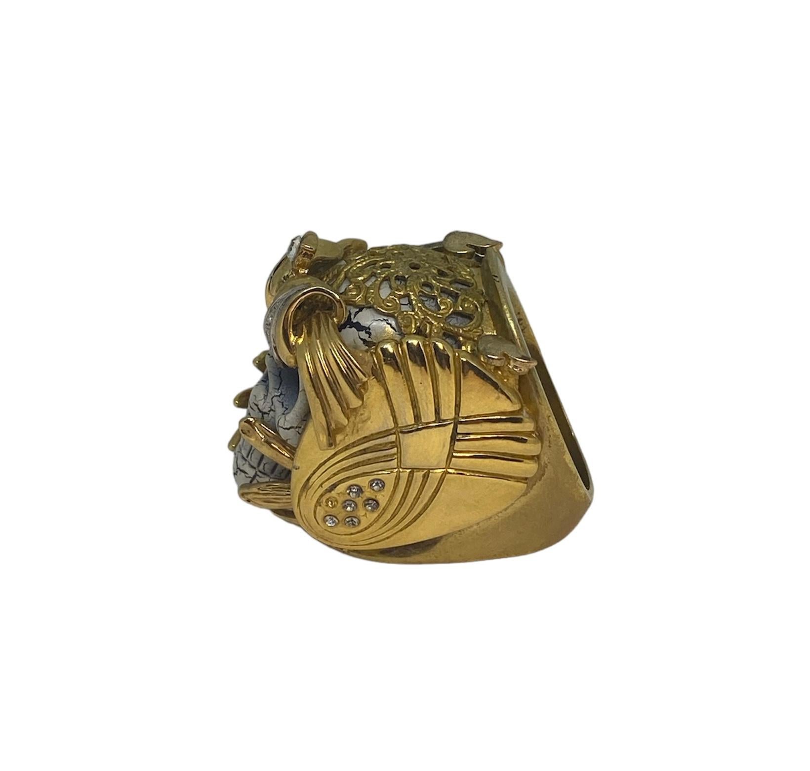 Einmaliger Ring. Handmade & High Upcycling. Bronze, Harz und Vintage-Elemente. 20 mm. Damen im Angebot