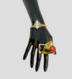 Einmaliger Ring. Hochwertiges Upcycling. Quarz, vergoldete Bronze und Vintage-Elemente.