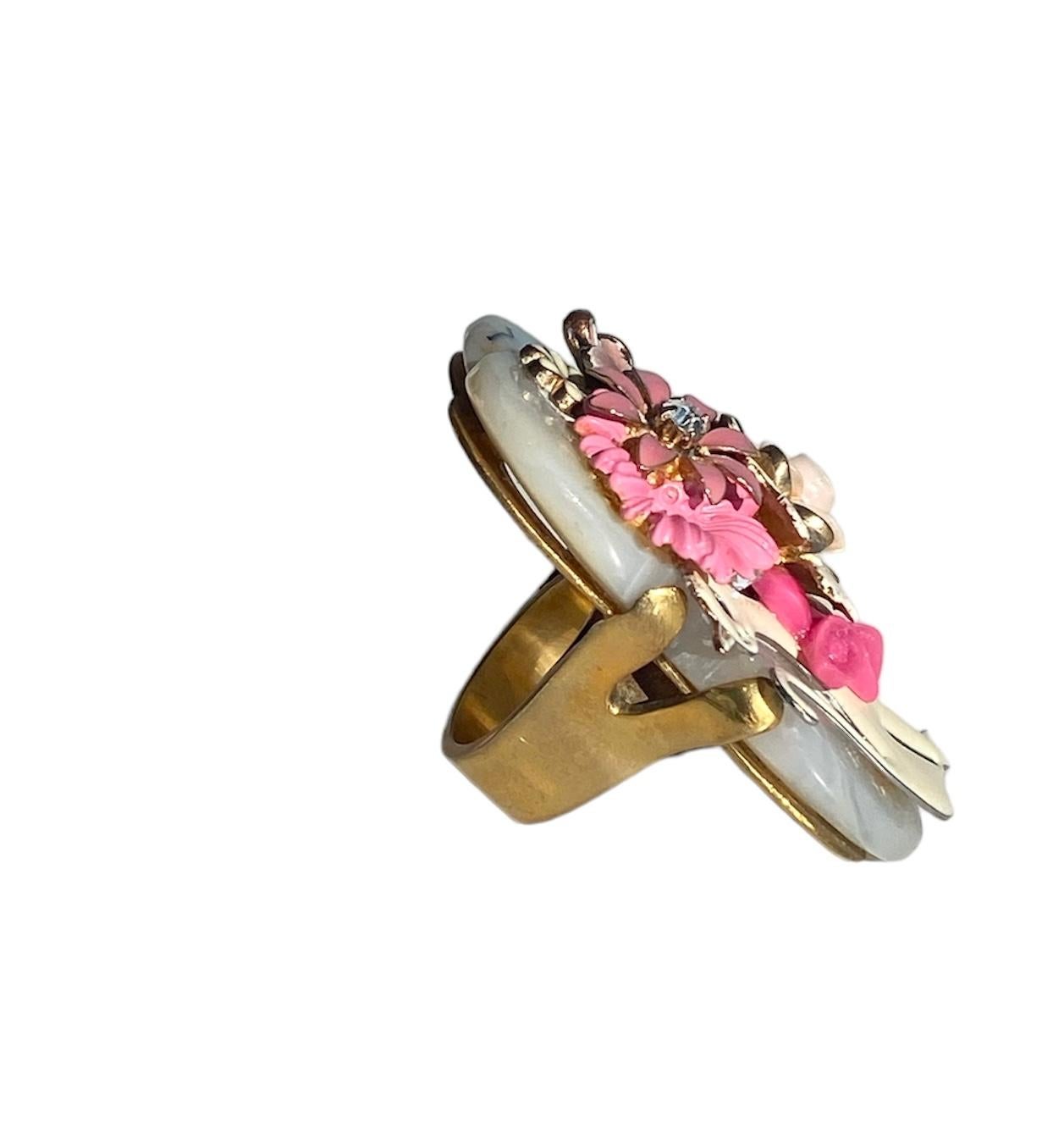 One Off Ring. High Upcycling. Quartz, Gold Plated Bronze & Vintage Elements.  In New Condition For Sale In ZARAGOZA, ES