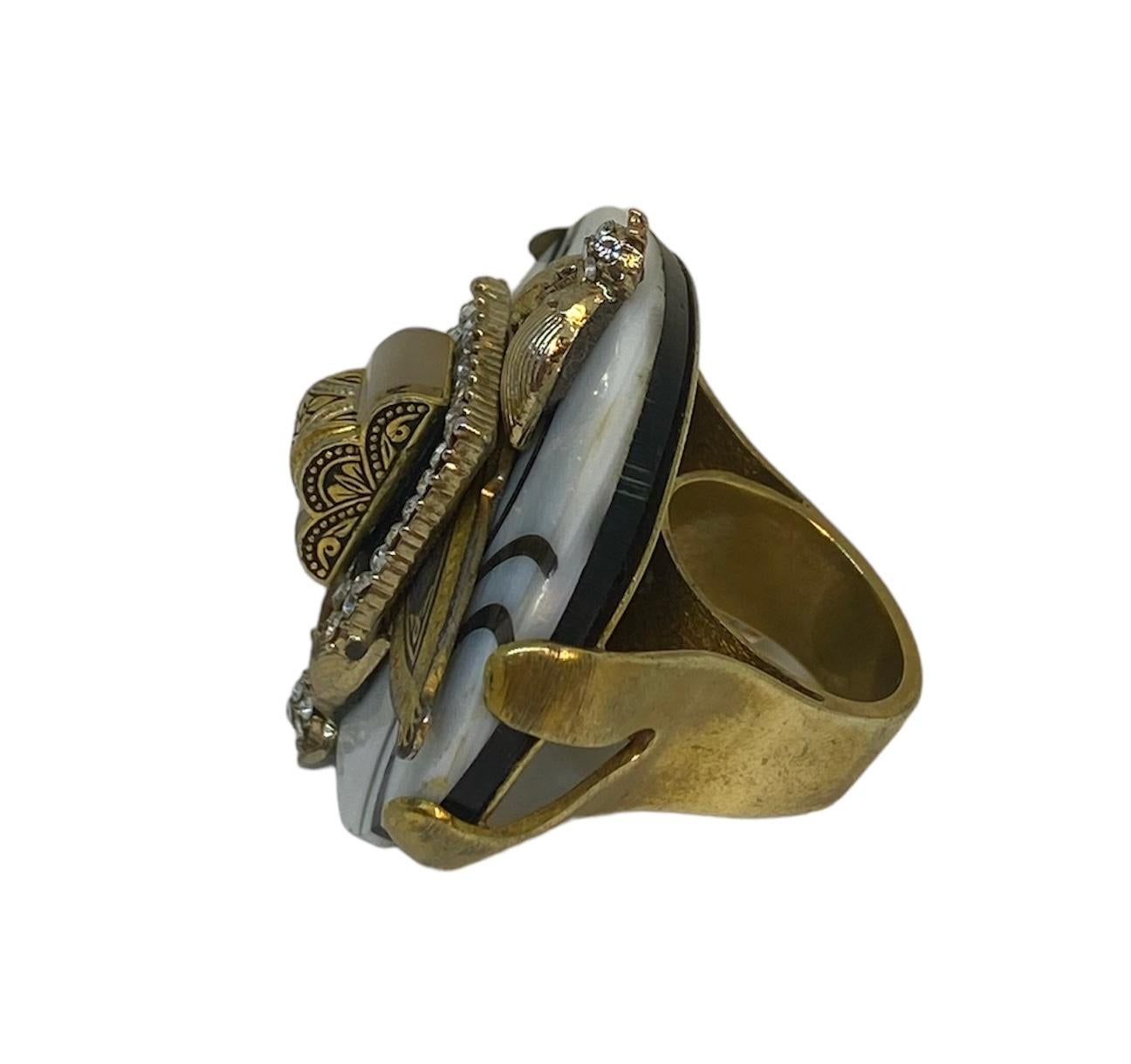 One Off Ring. Hihg Upcycling. Quartz, Gold Plated Bronze & Vintage Elements. In New Condition For Sale In ZARAGOZA, ES