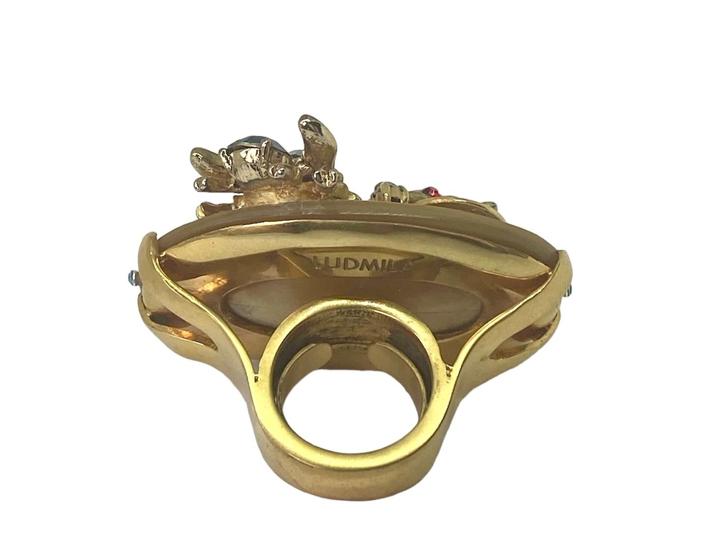Einmaliger Ring. Hochwertiges Upcycling. Quarz, vergoldete Bronze und Vintage-Elemente.  im Angebot 3