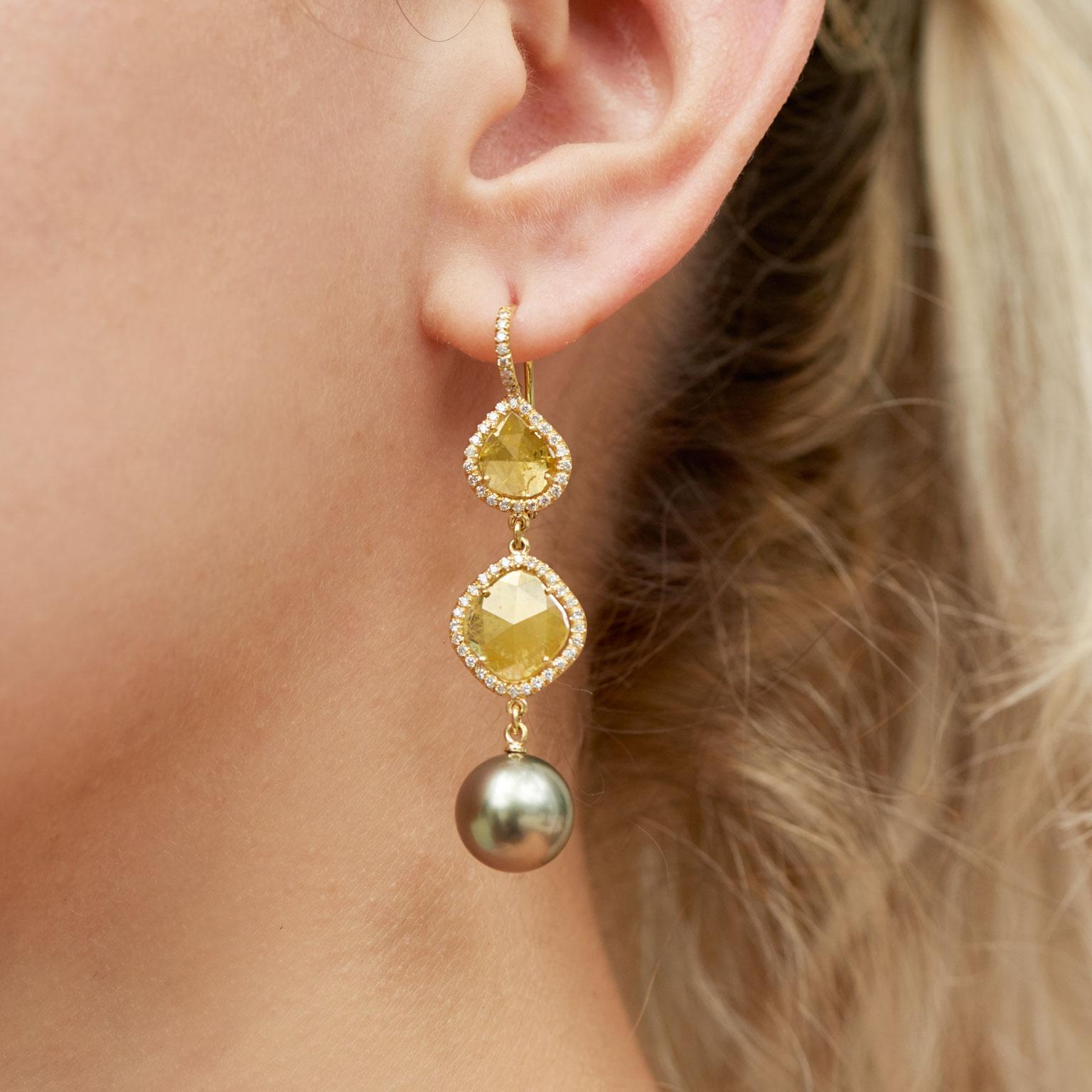 Handmade Intense Yellow Diamond Slice Earrings with Tahitian Pearls In New Condition In Miami, FL