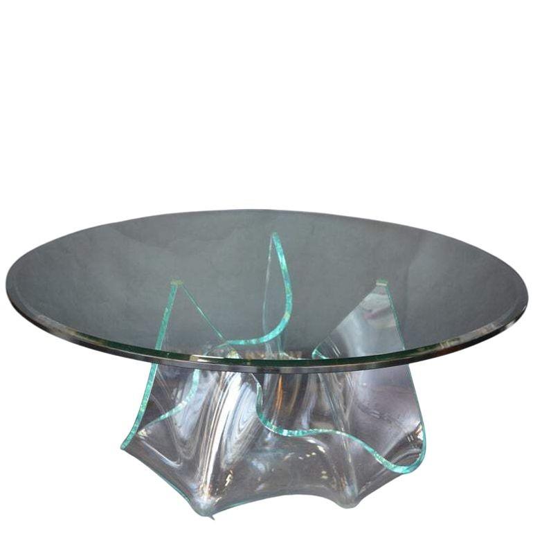 Handgefertigter italienischer Taschentuch-Glasfuß-Mitteltisch, 1970er Jahre. im Angebot 1