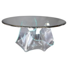 Handgefertigter italienischer Taschentuch-Glasfuß-Mitteltisch, 1970er Jahre.