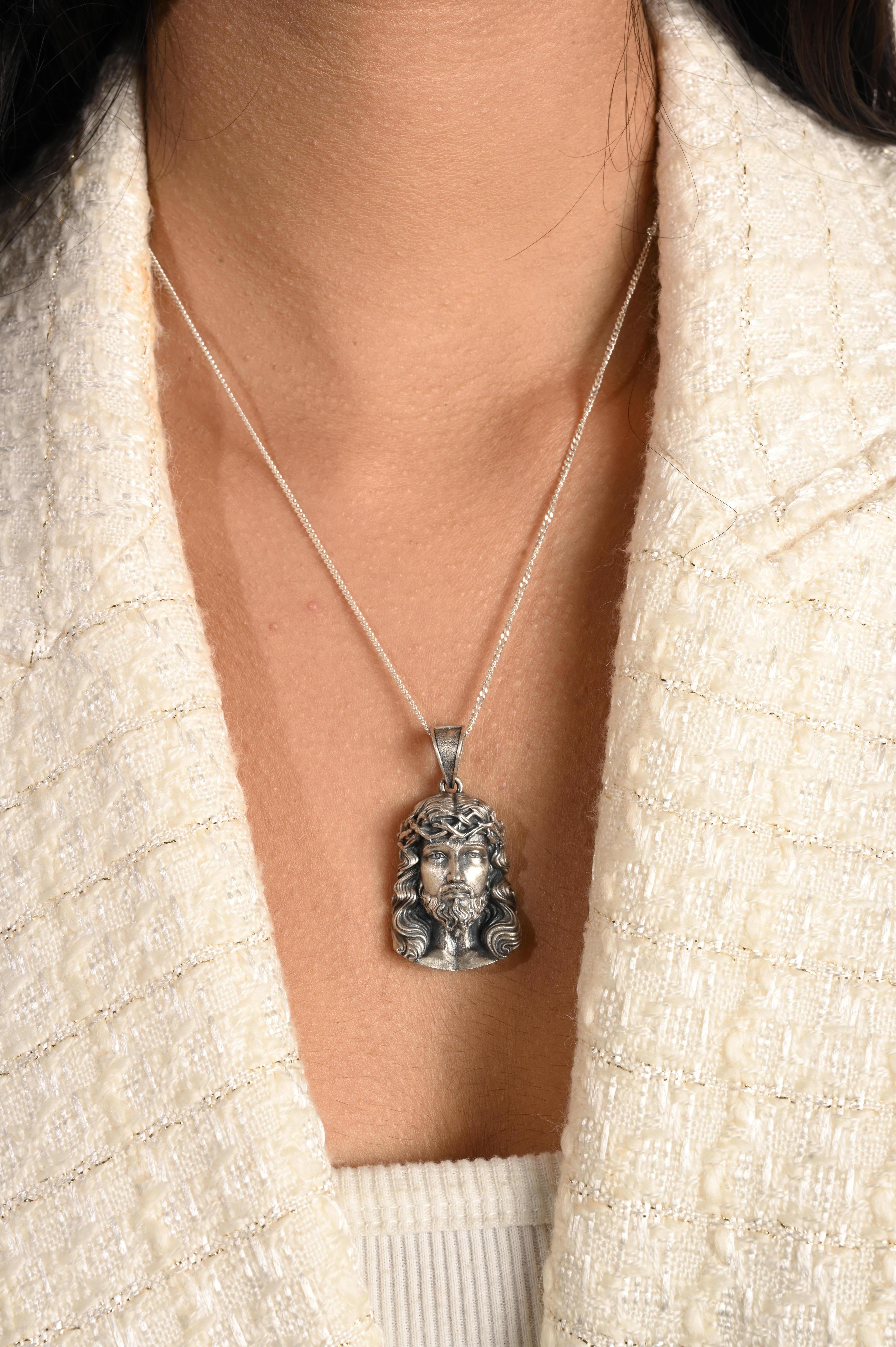 This Jesus Head Christ Medallion Pendant features a striking, detailed depiction of the sacred face of Jesus Christ, capturing His divine grace, compassion, and love for humanity. The medallion focuses on His serene and powerful expression, evoking