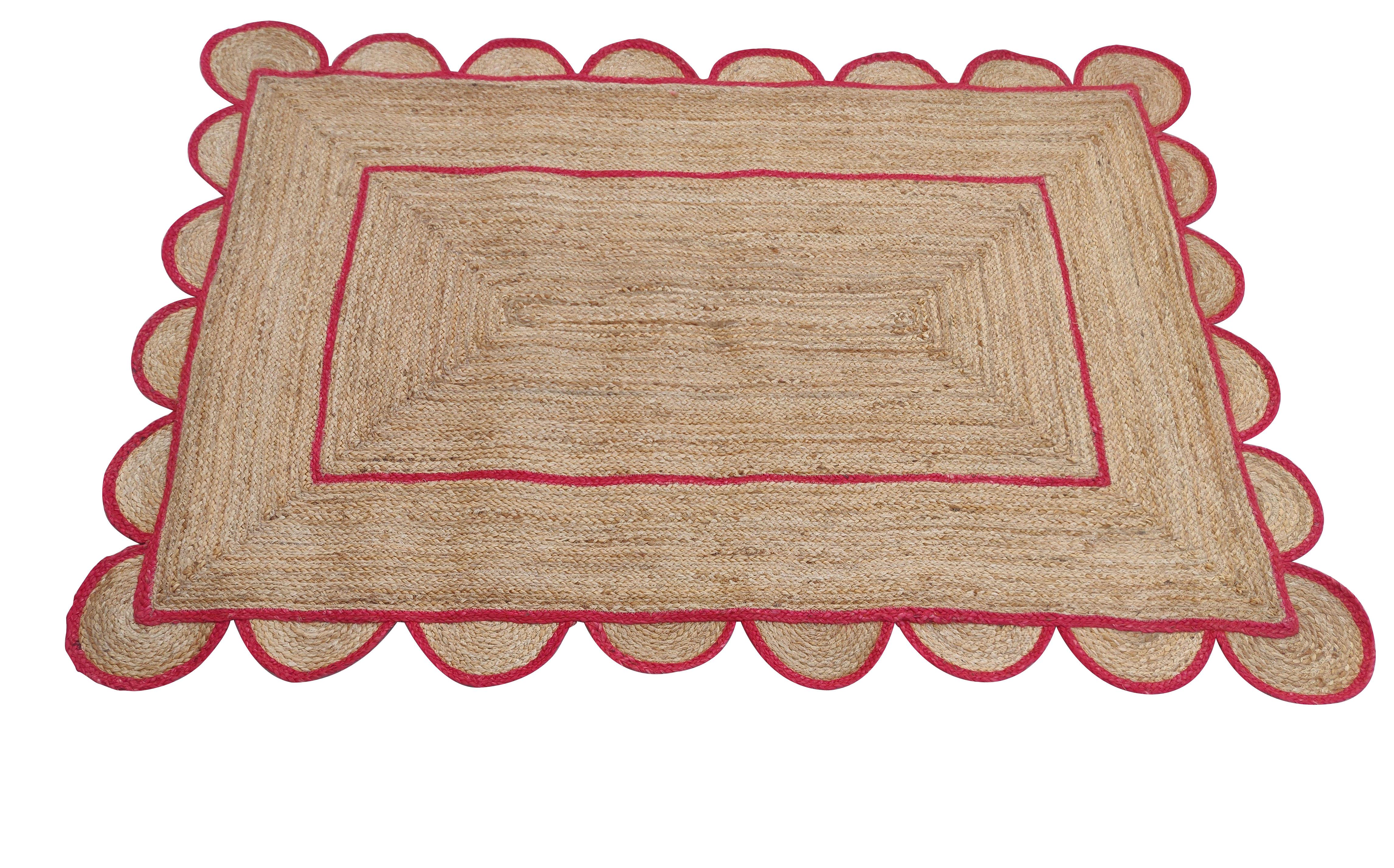 Handmade Jute Area Flat Weave Rug, 4x6 Red And Jute Scalloped Indian Dhurrie Rug In New Condition For Sale In Jaipur, IN
