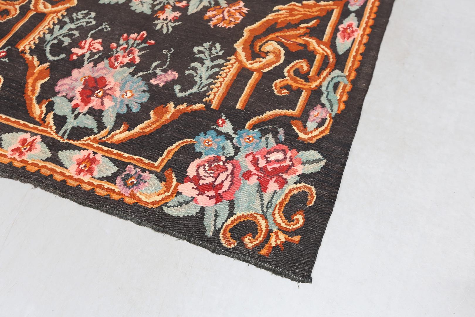 Hand-Knotted Handmade Kilim Rug Traditional Floral Carpet Livingroom Moldavian Kelim Brown For Sale