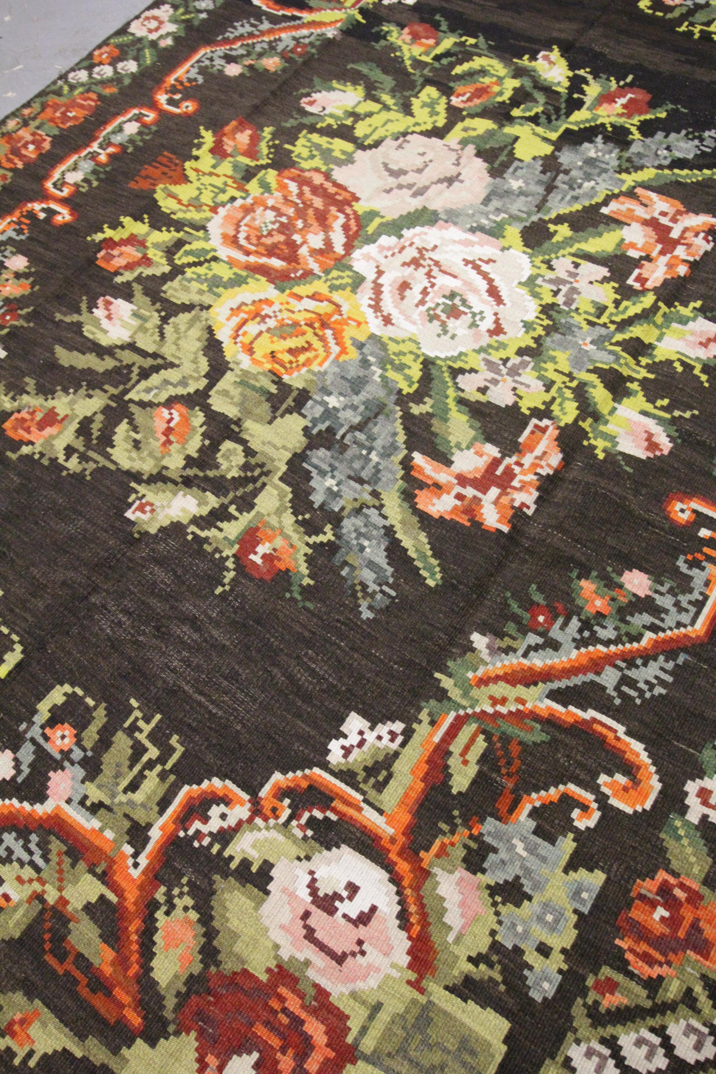 Handmade Kilim Rug Traditional Floral Carpet Livingroom Moldavian Area Rug For Sale 1