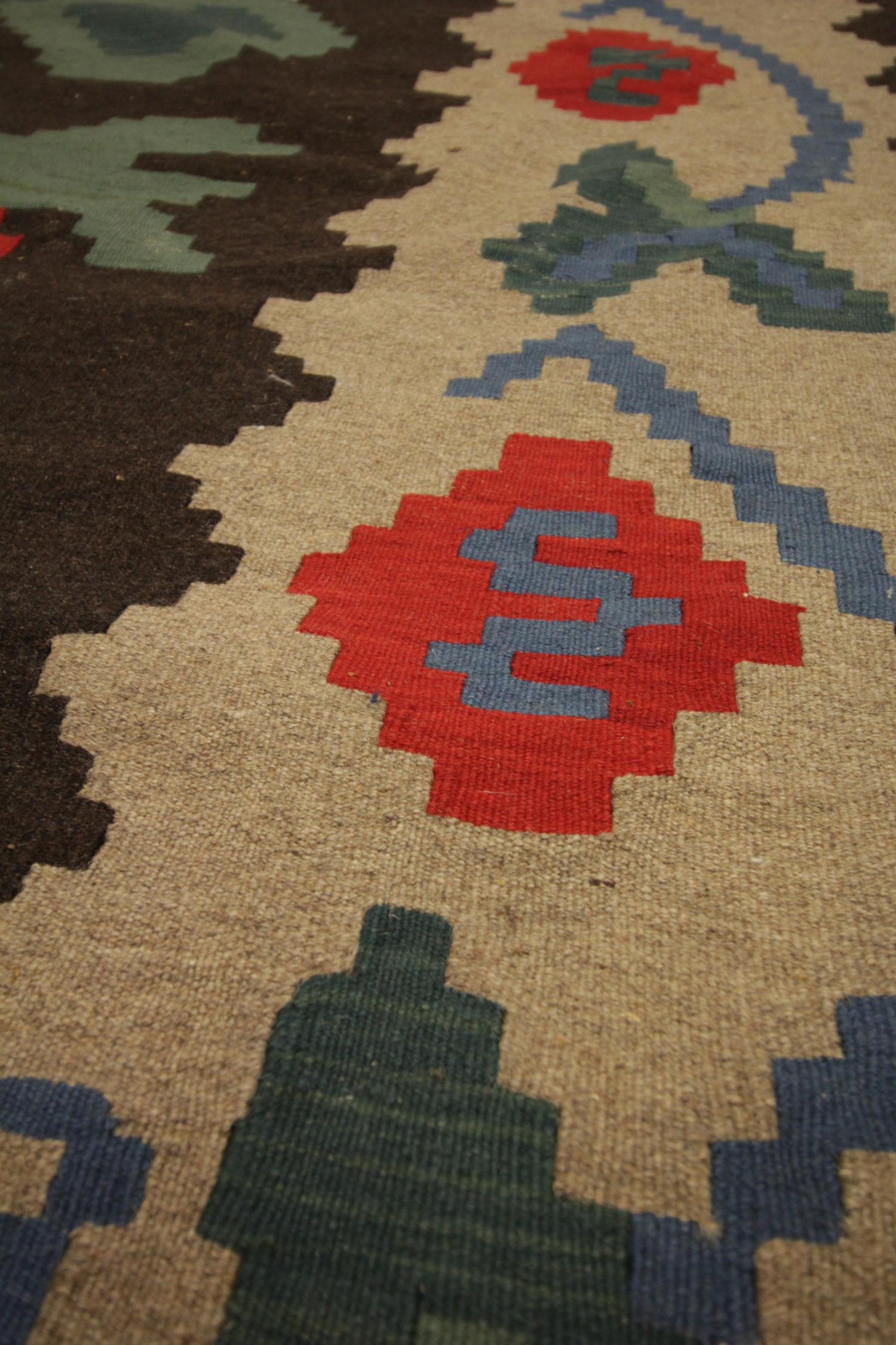 Mid-20th Century Handmade Kilims Vintage Carpet Floral Moldovan Kilim Rug For Sale