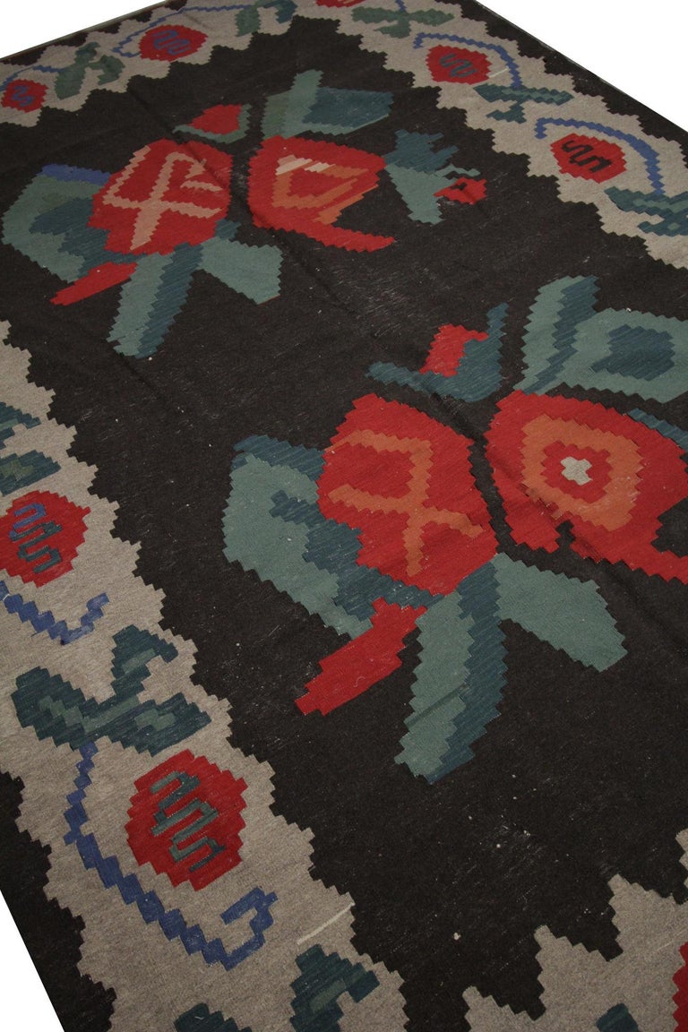 Handmade Kilims Vintage Carpet Floral Moldovan Kilim Rug For Sale at