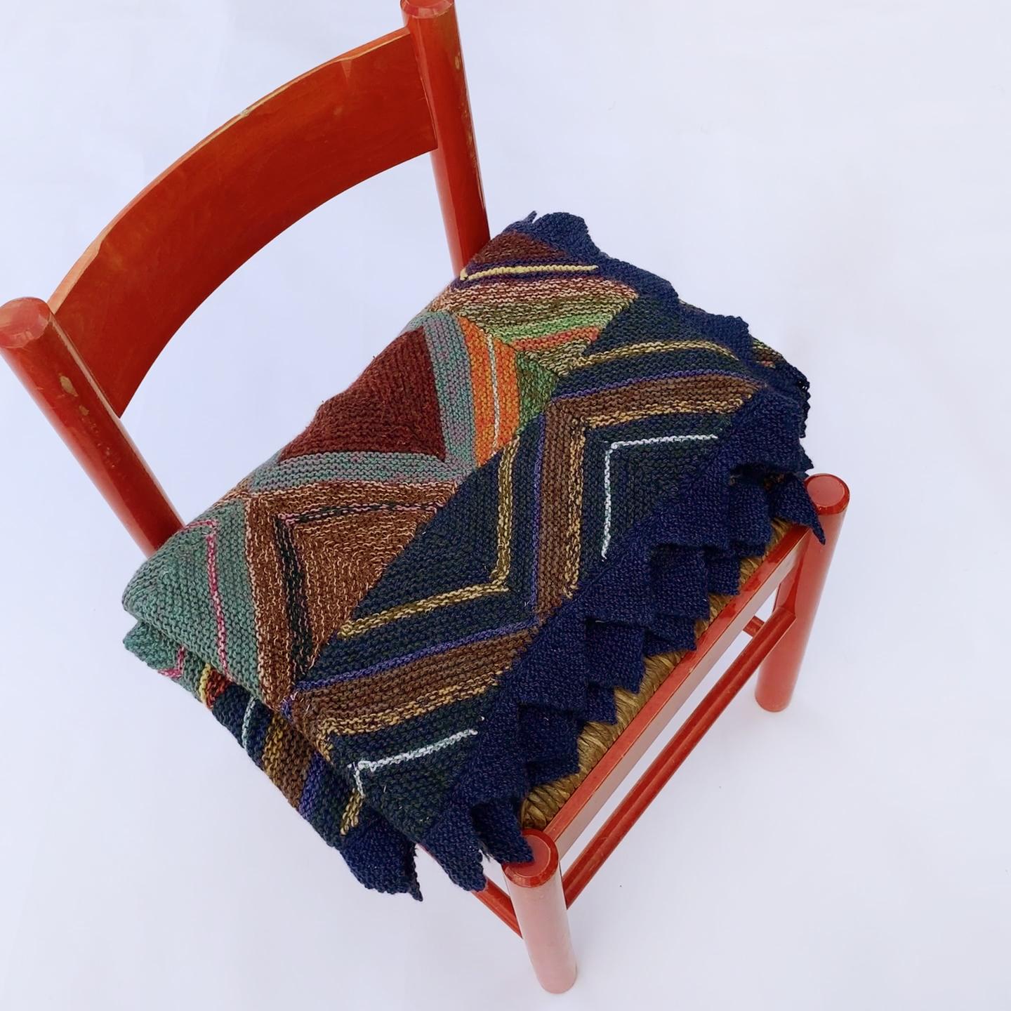 Handmade Knitted Patchwork Throw Wool Blanket Sofa Bed Armchair 1970s vintage For Sale 4