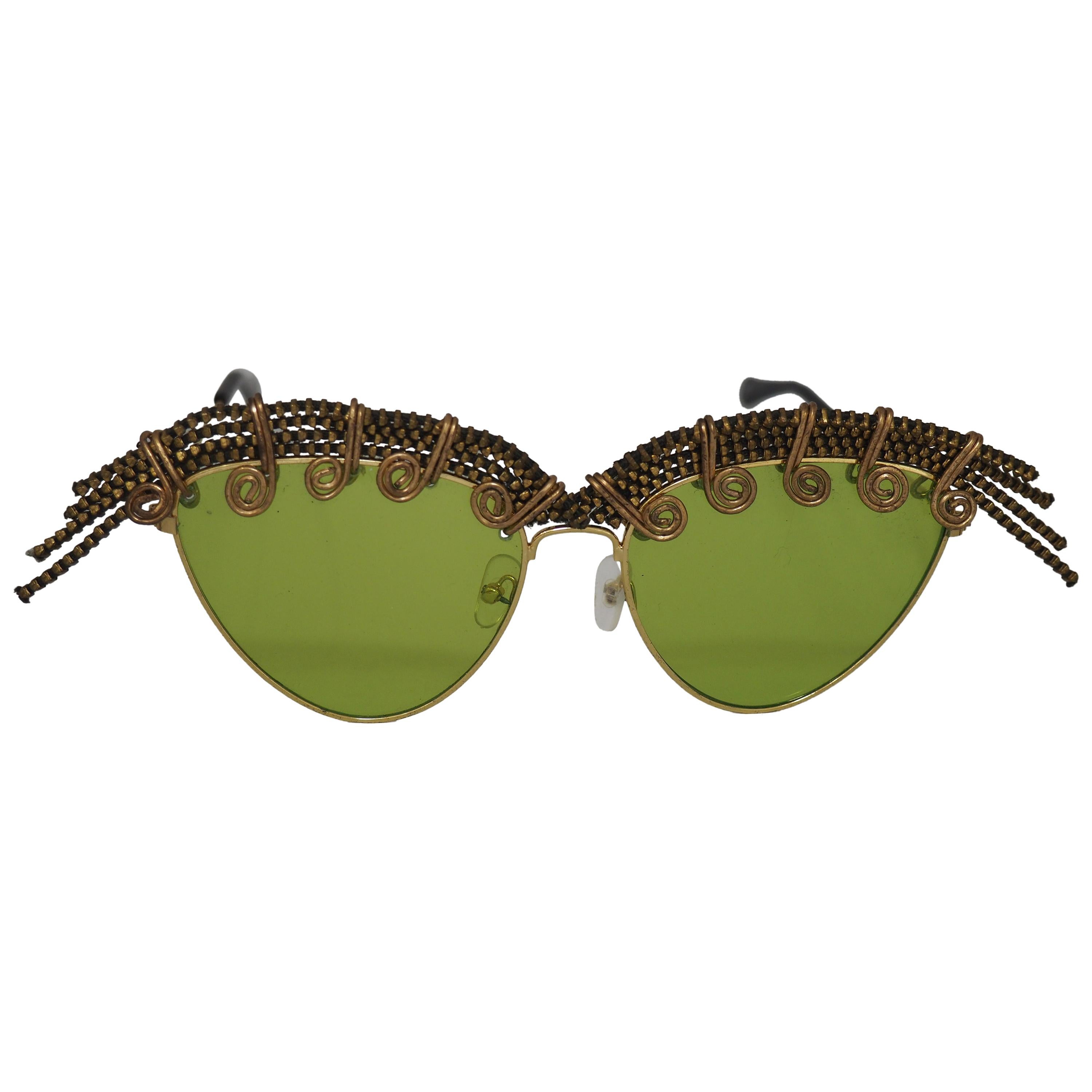 Handmade Kommafa green sunglasses