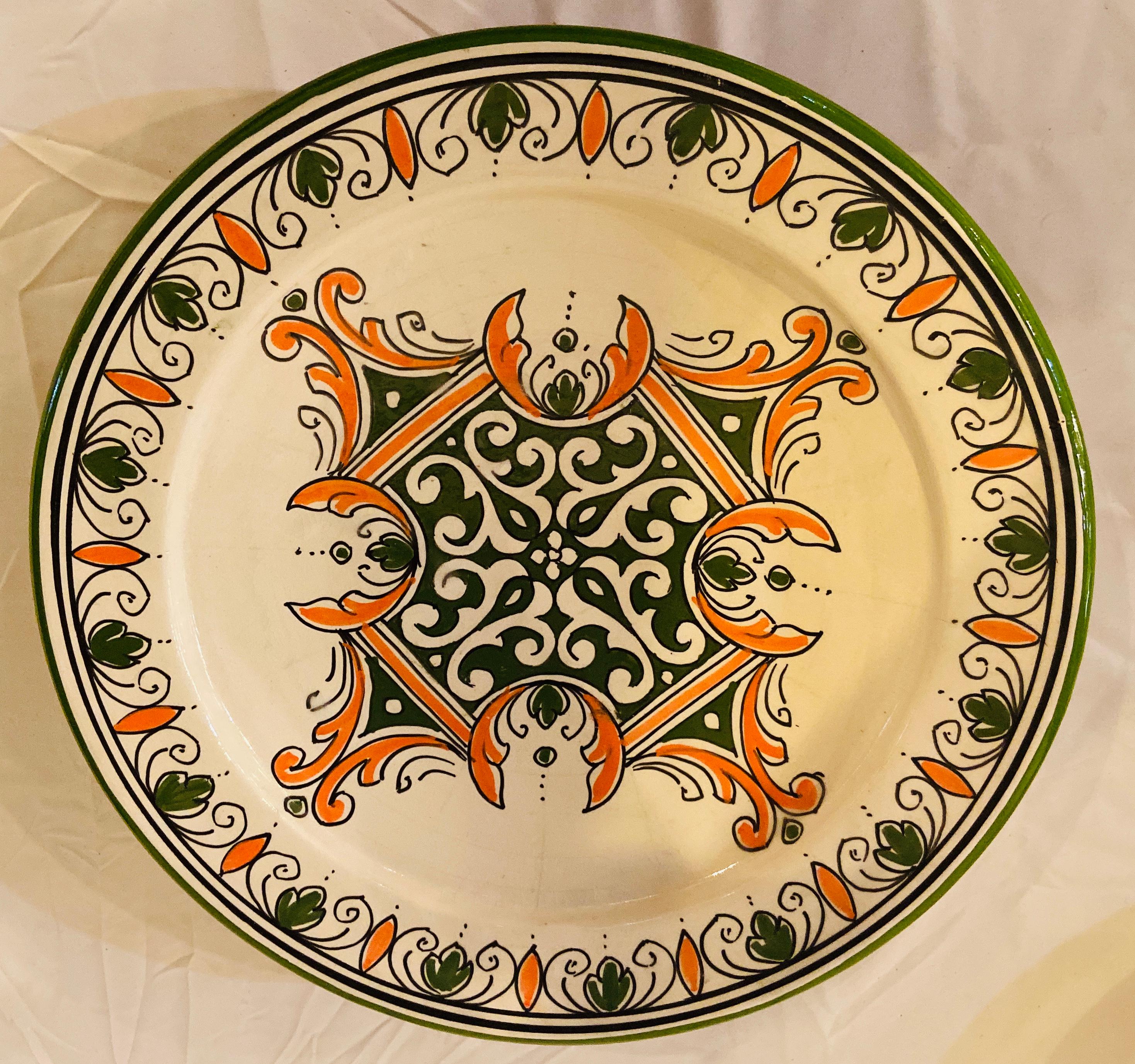 Handgefertigte große dekorative Keramik Servierplatten in der Mitte, 4er-Set im Angebot 3