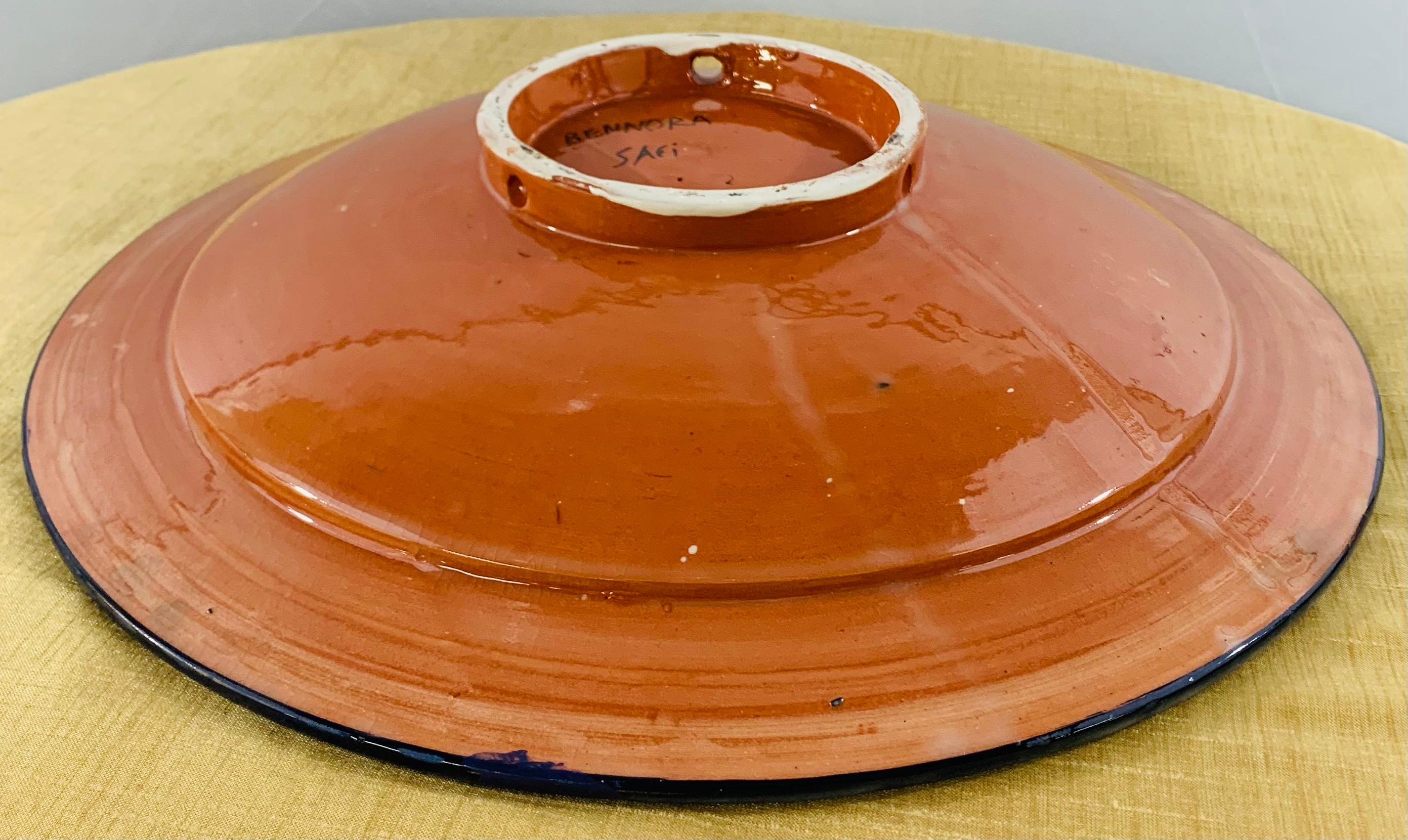 Céramique Grande assiette de service, décorative ou de table centrale en céramique faite à la main, lot de 2 en vente