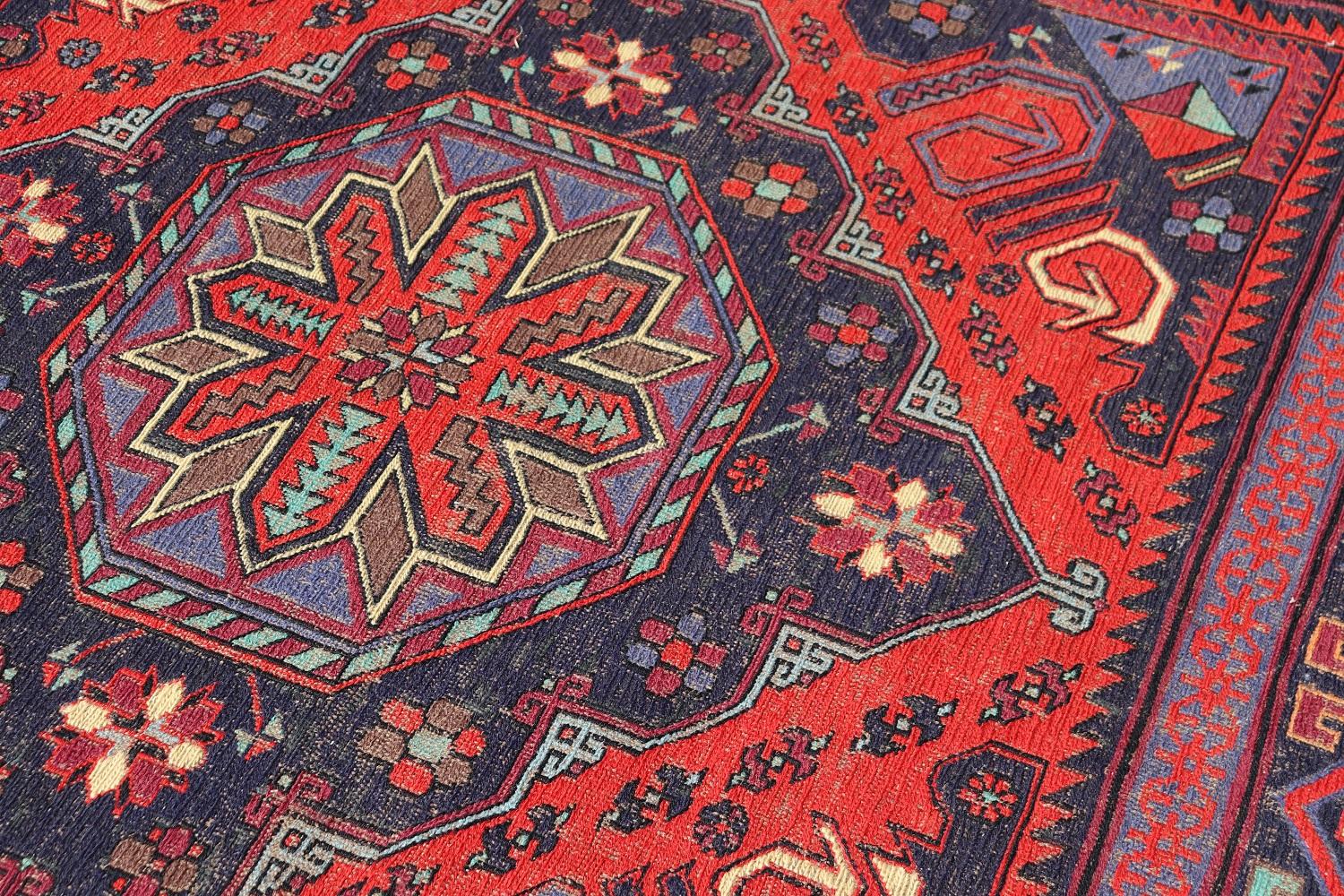 Handmade Large Persian Shiraz Rug, 1930s For Sale 2