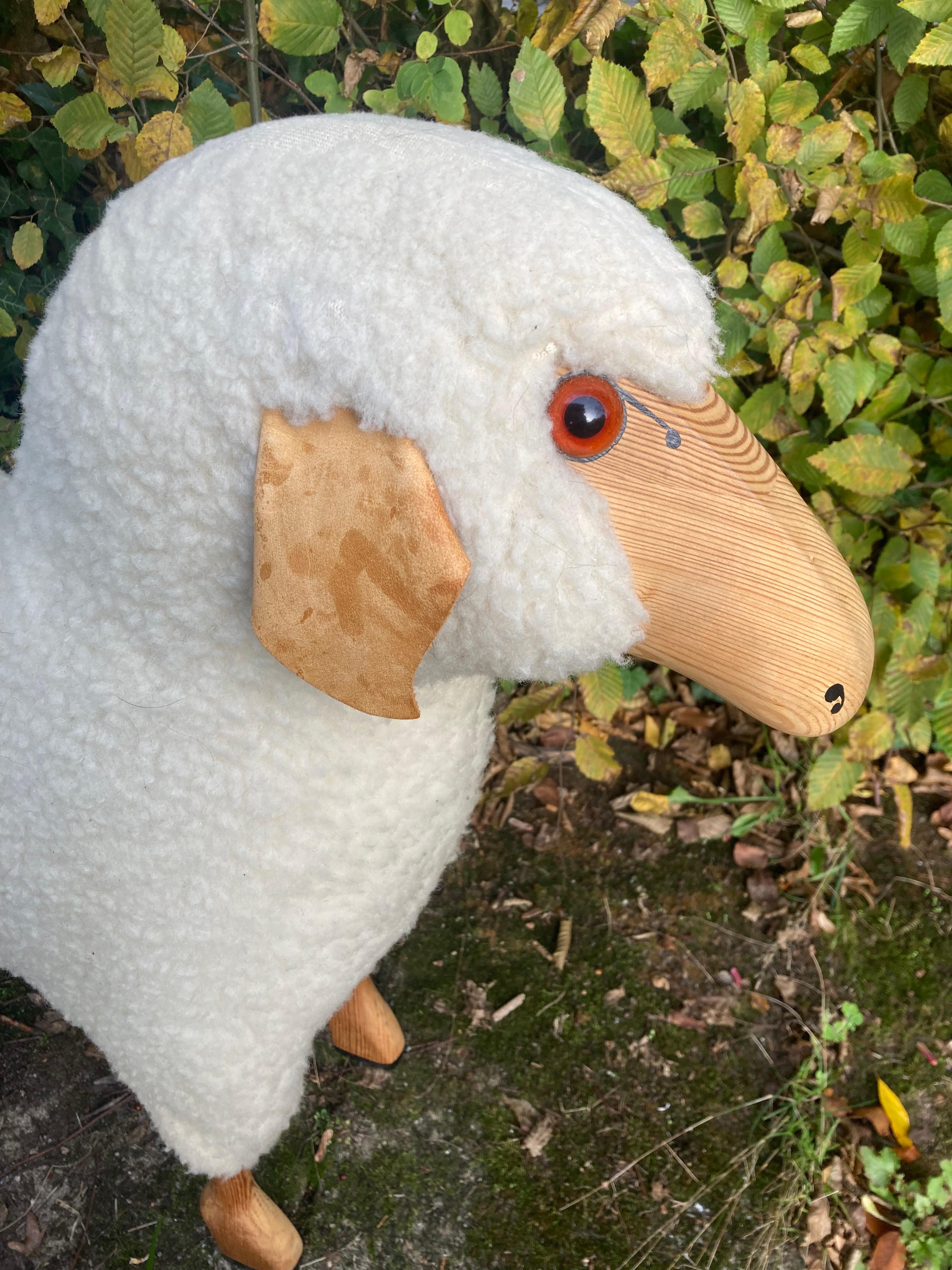 Handmade large white wooly sheep by Hans-Peter Krafft. 1970s. Made in Germany. For Sale 3