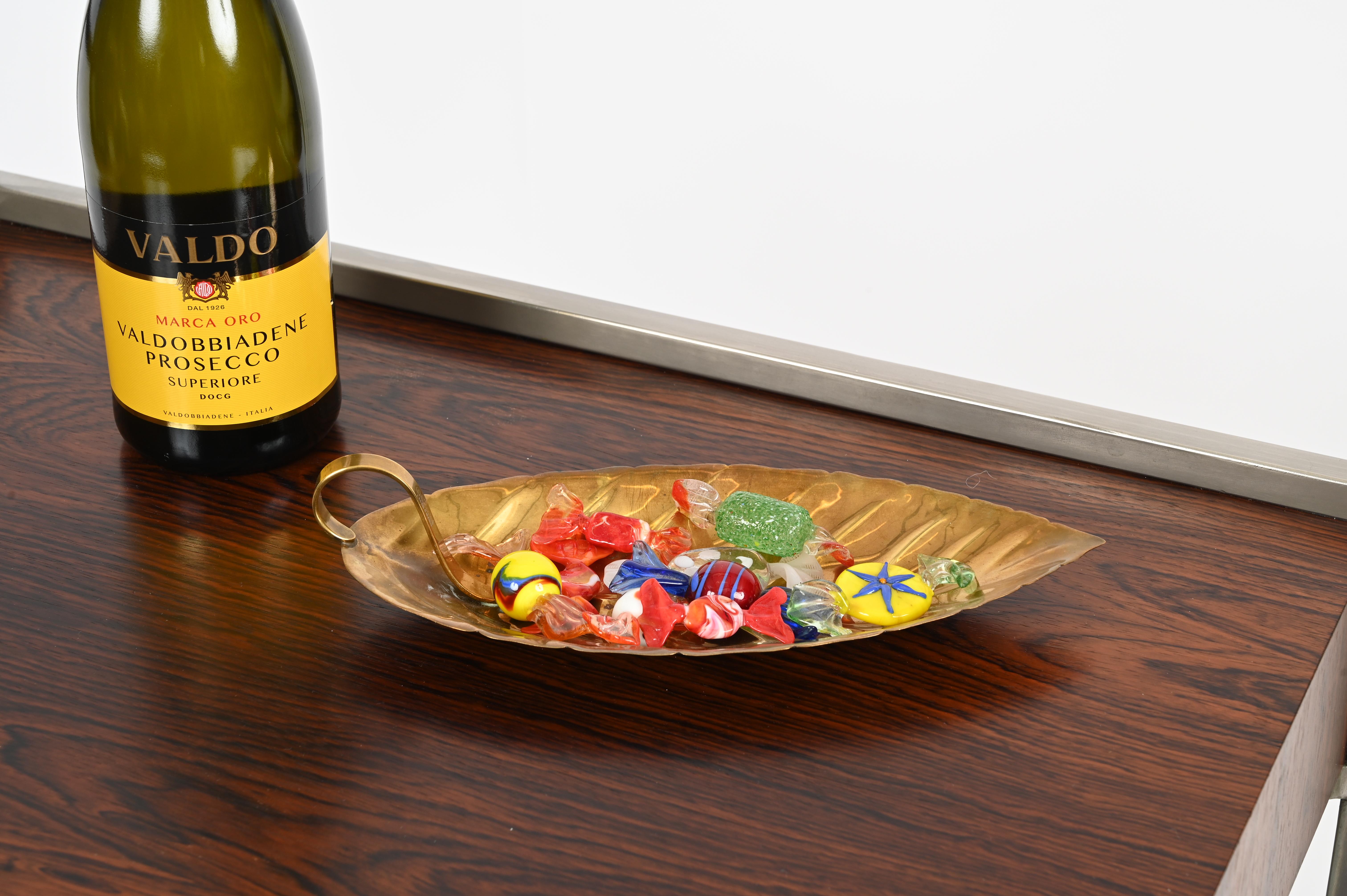 Mid-Century Modern Vide-poche ou centre de table en laiton fait à la main par Cassetti, Italie 1970 en vente