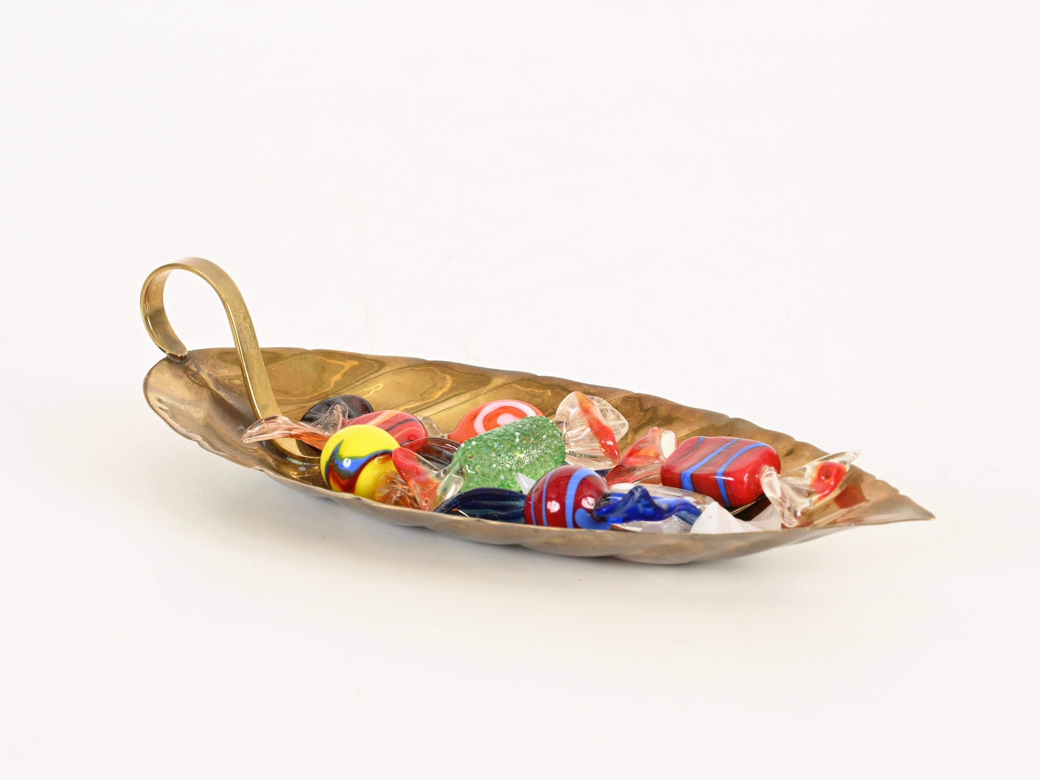 Vide-poche ou centre de table en laiton fait à la main par Cassetti, Italie 1970 Bon état - En vente à Roma, IT