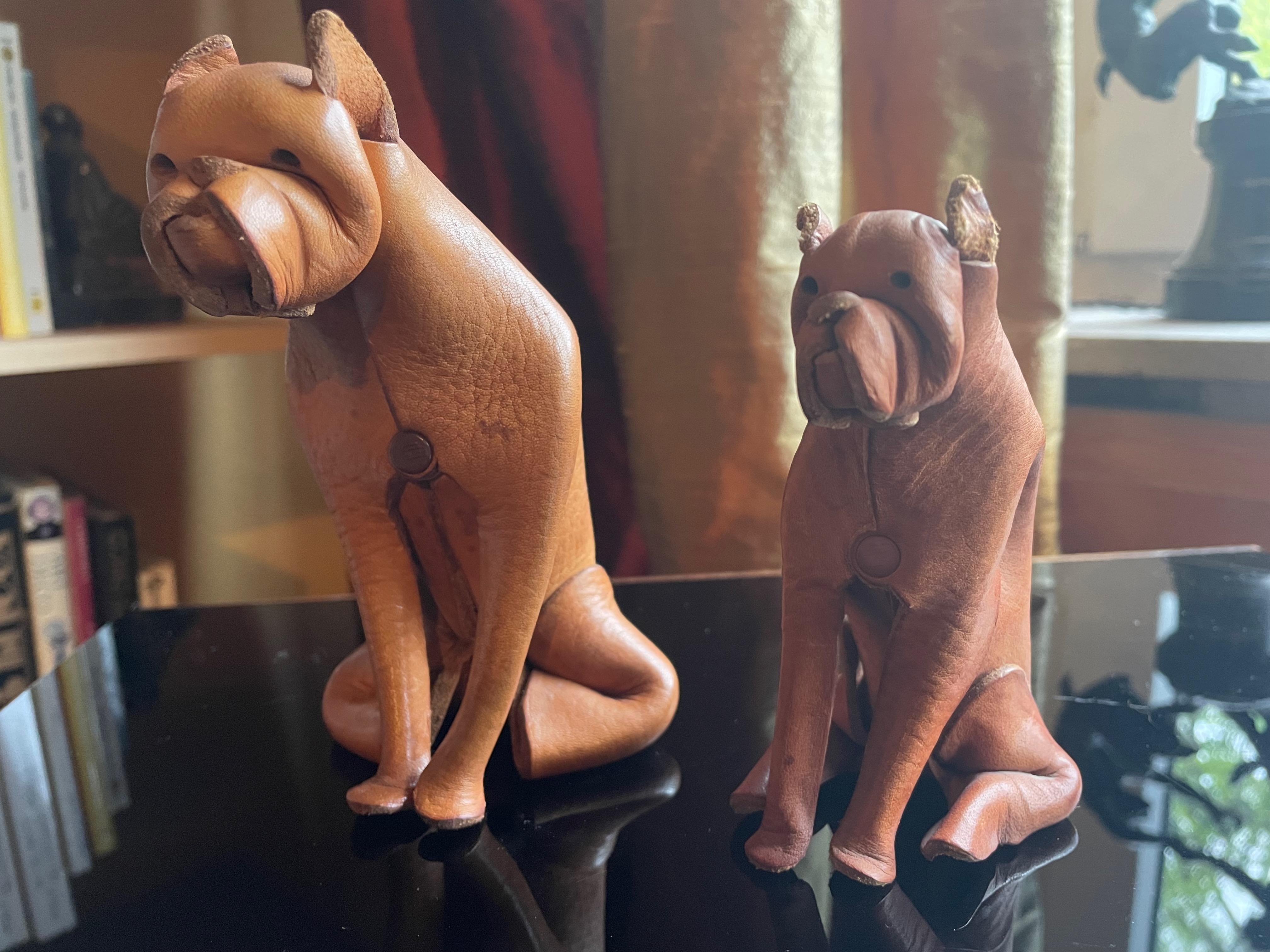 Handmade leather dog/Boxer by DERU, Germany 1960s. For Sale 6