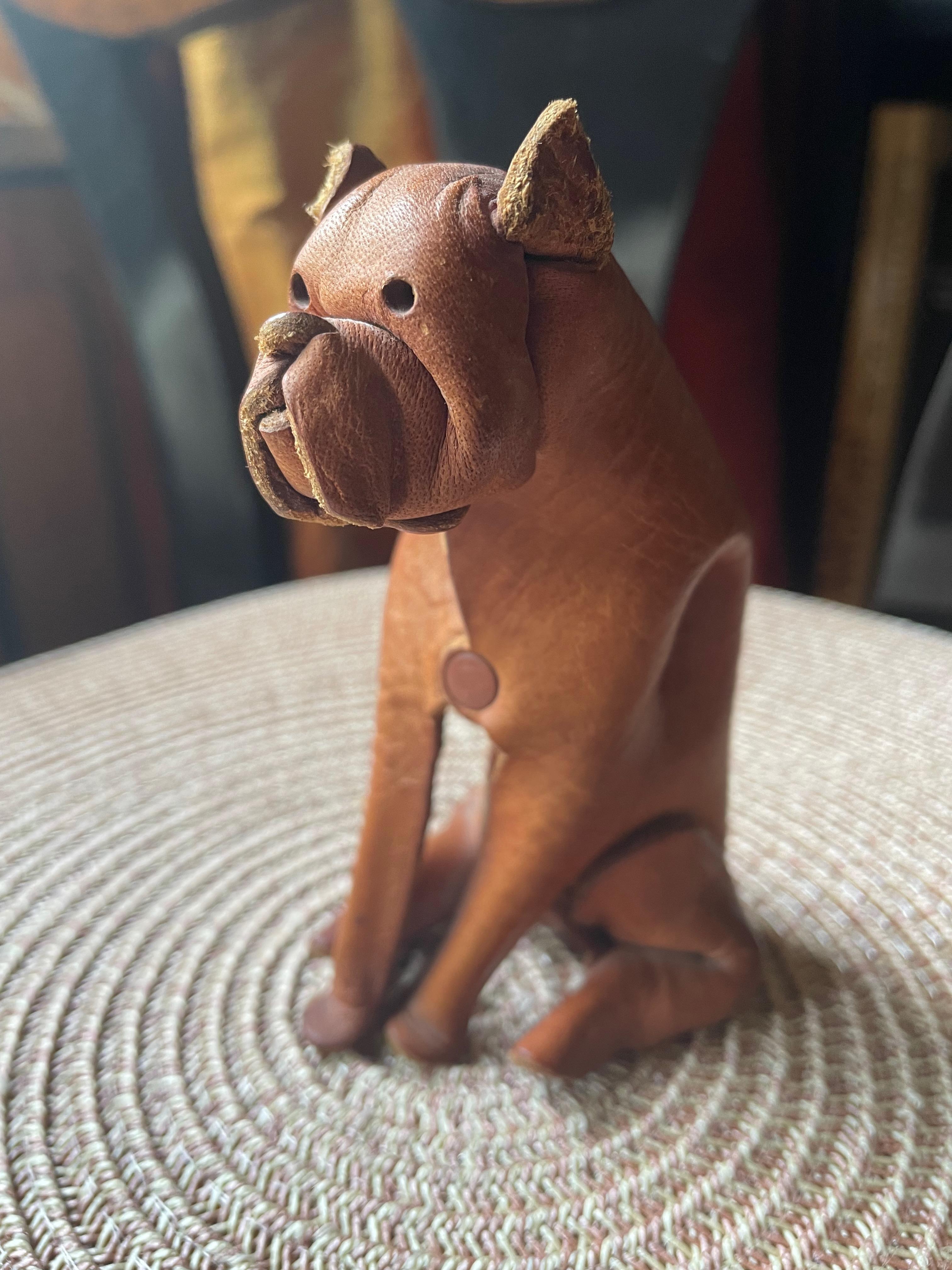 Handmade leather dog/Boxer by DERU, Germany 1960s. For Sale 8