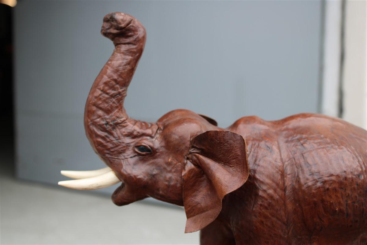 Handmade leather elephant 1960s Brown  For Sale 2