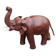 Eléphant en cuir fait main 1960s Brown 