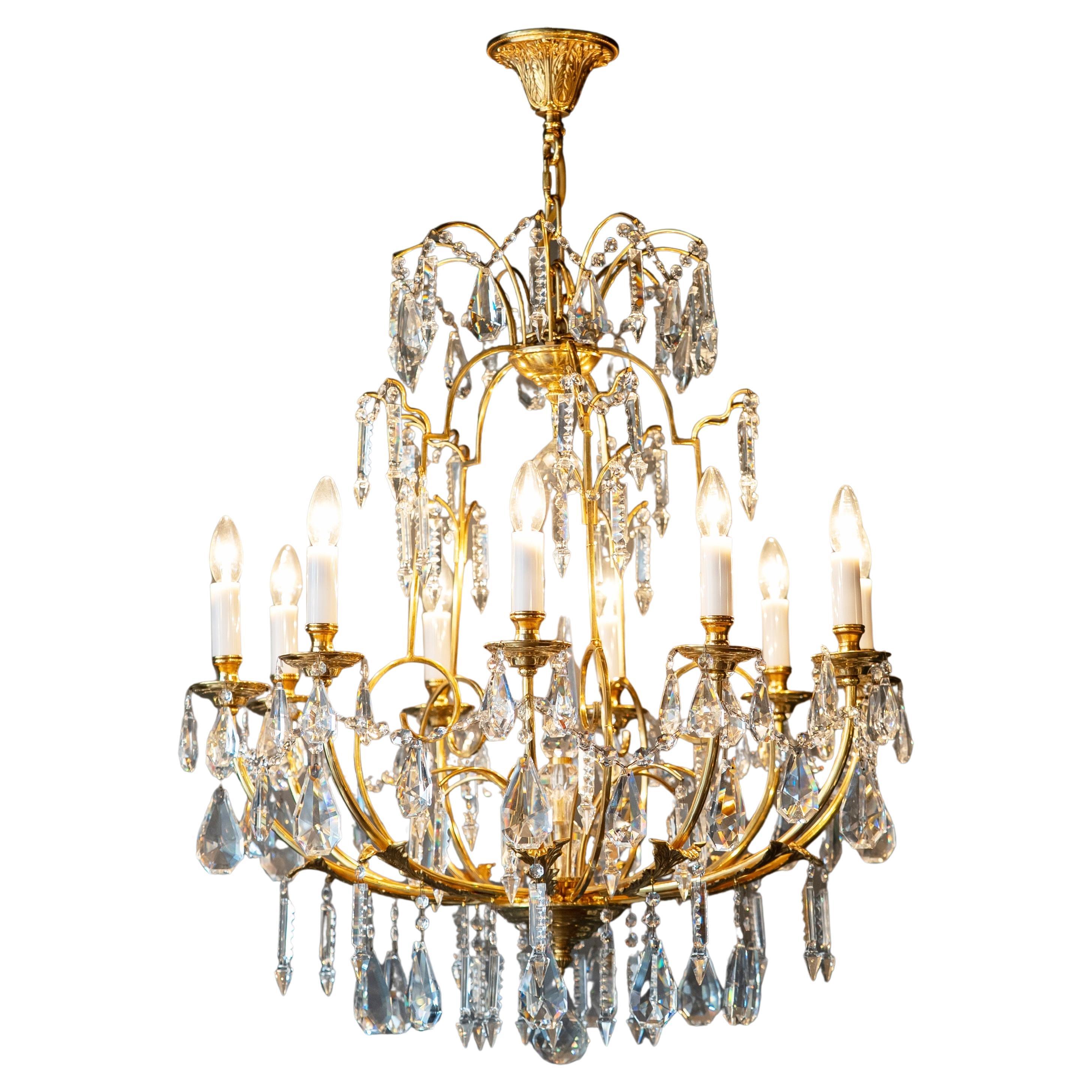 Lampadario di cristallo in ottone Louis Seize fatto a mano Rara lampada da soffitto in stile francese in vendita