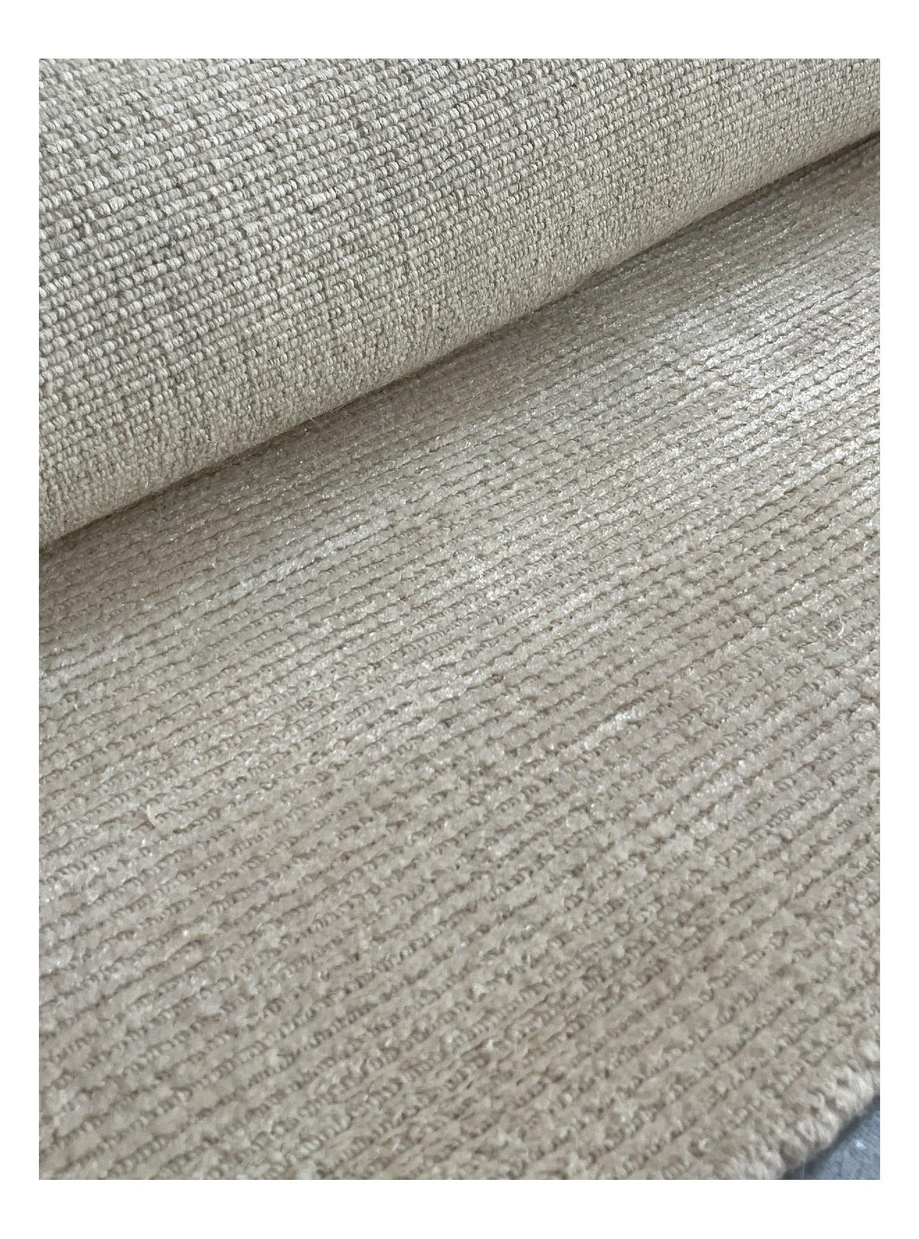 Handgefertigter Teppich im luxuriösen Adlerdesign, NZ, Wolle und Viskose, 180 x 270 cm (Spanisch) im Angebot