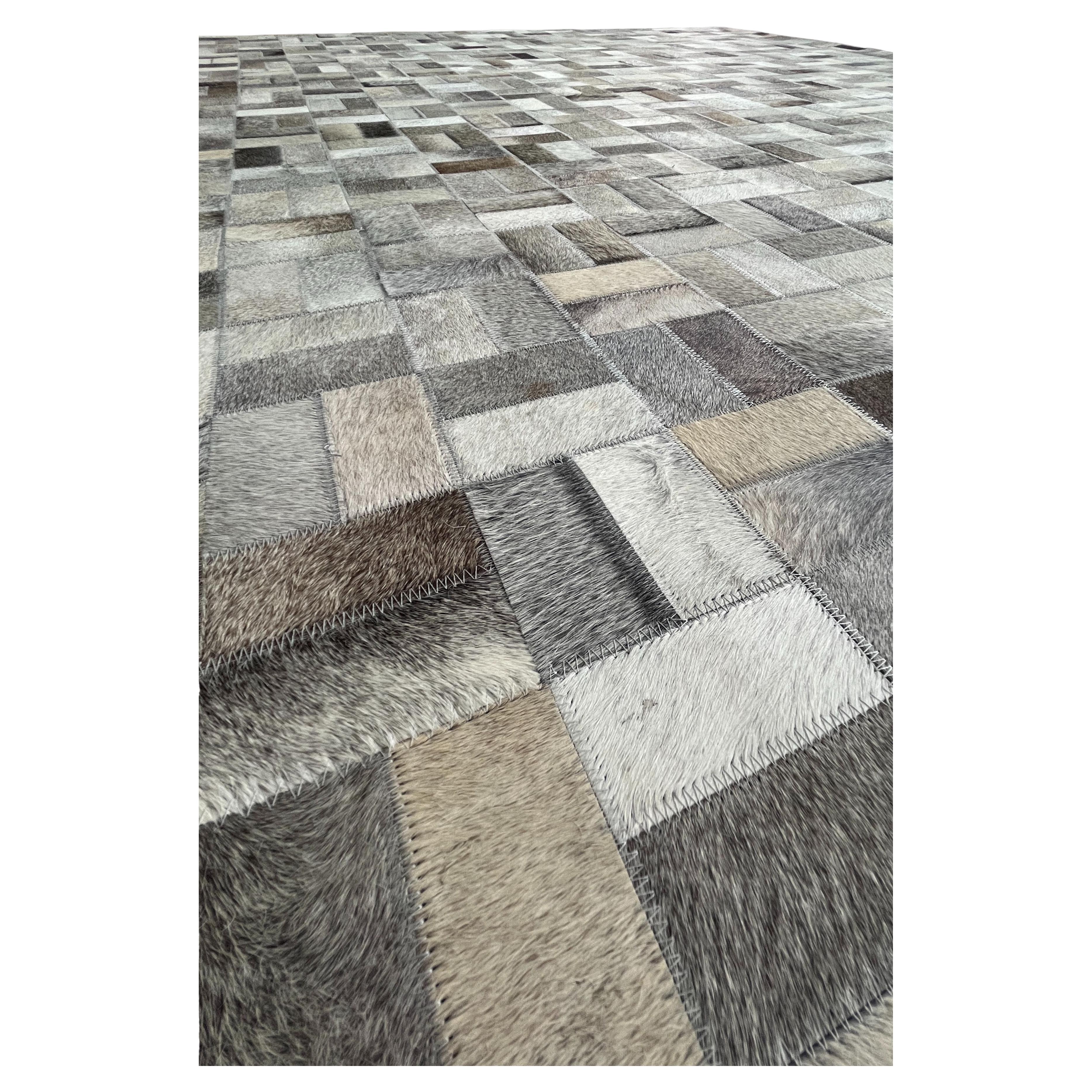 Handgefertigter luxuriöser grauer Mosaikteppich. Patchwork-Patchwork mit Haar auf Haut – Columbus Day Auktion! im Angebot